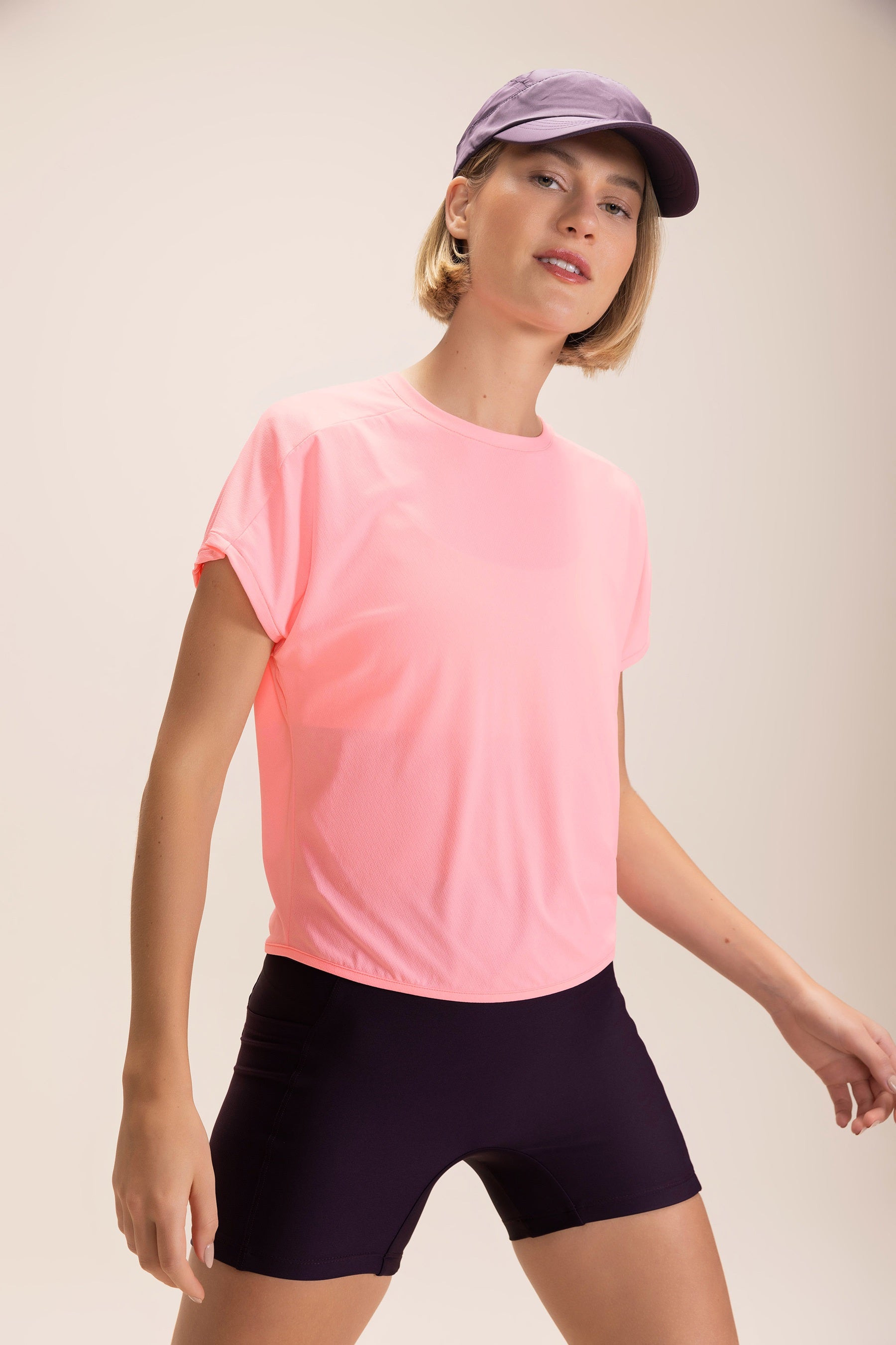 Breathable Comfort T-Shirt for Men & Women - Soft Cotton Relaxing Casual Wear for Everyday, Workout & Lounge