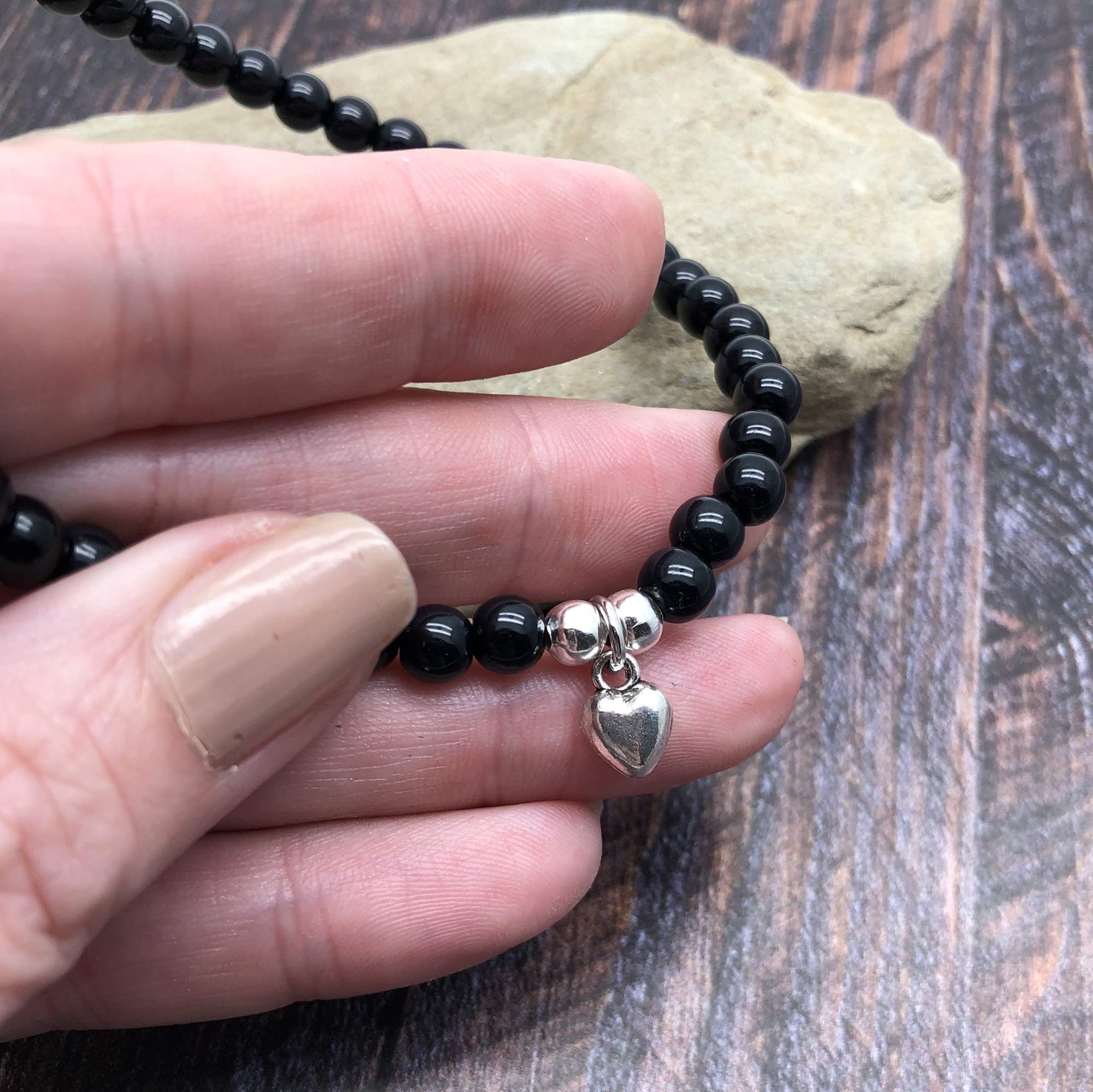 6mm Black Acrylic Beads Heart Charm Anklet - Adjustable 10 Inch Elastic Ankle Bracelet for Women | Perfect for Beach, Summer & Boho Style Jewelry