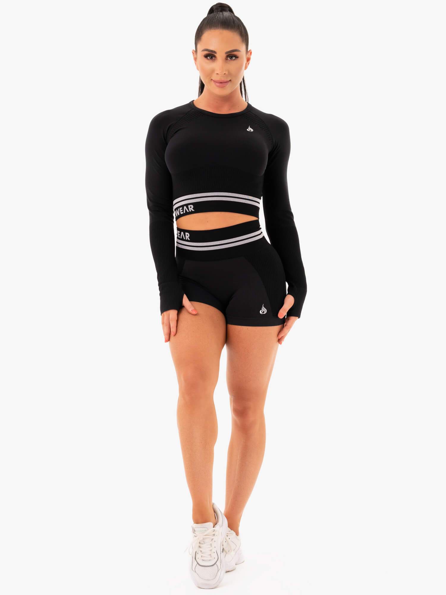 Freestyle Seamless Long Sleeve Crop Top - Black | Women's Workout Shirt for Yoga, Gym & Running | Comfortable Athletic Wear for Fitness & Casual Style
