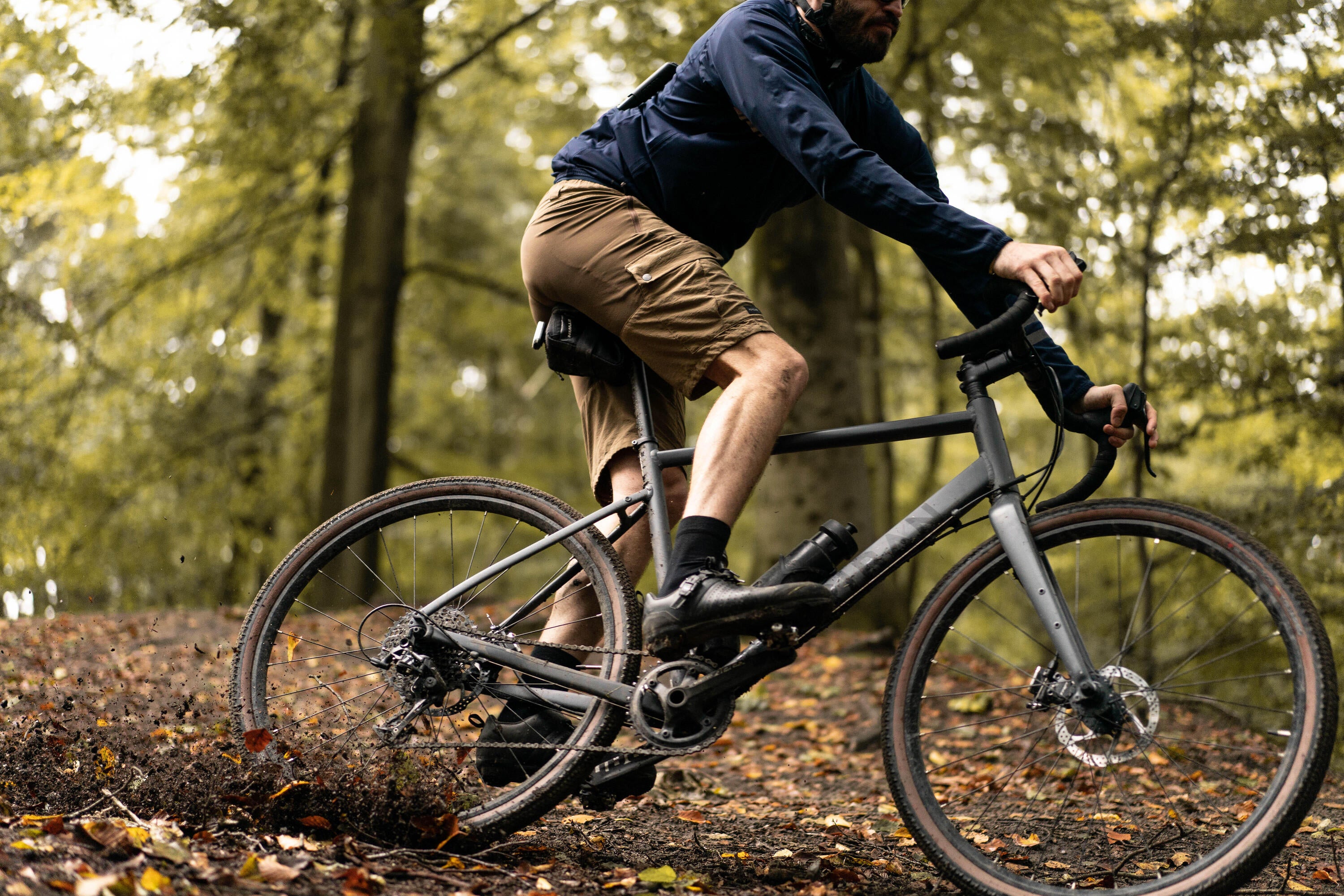 Triban GRVL 520 1x Gravel Bike - Lightweight Aluminum Frame, Shimano Drivetrain for Off-Road Adventures - Perfect for Trail Riding, Commuting & Bikepacking