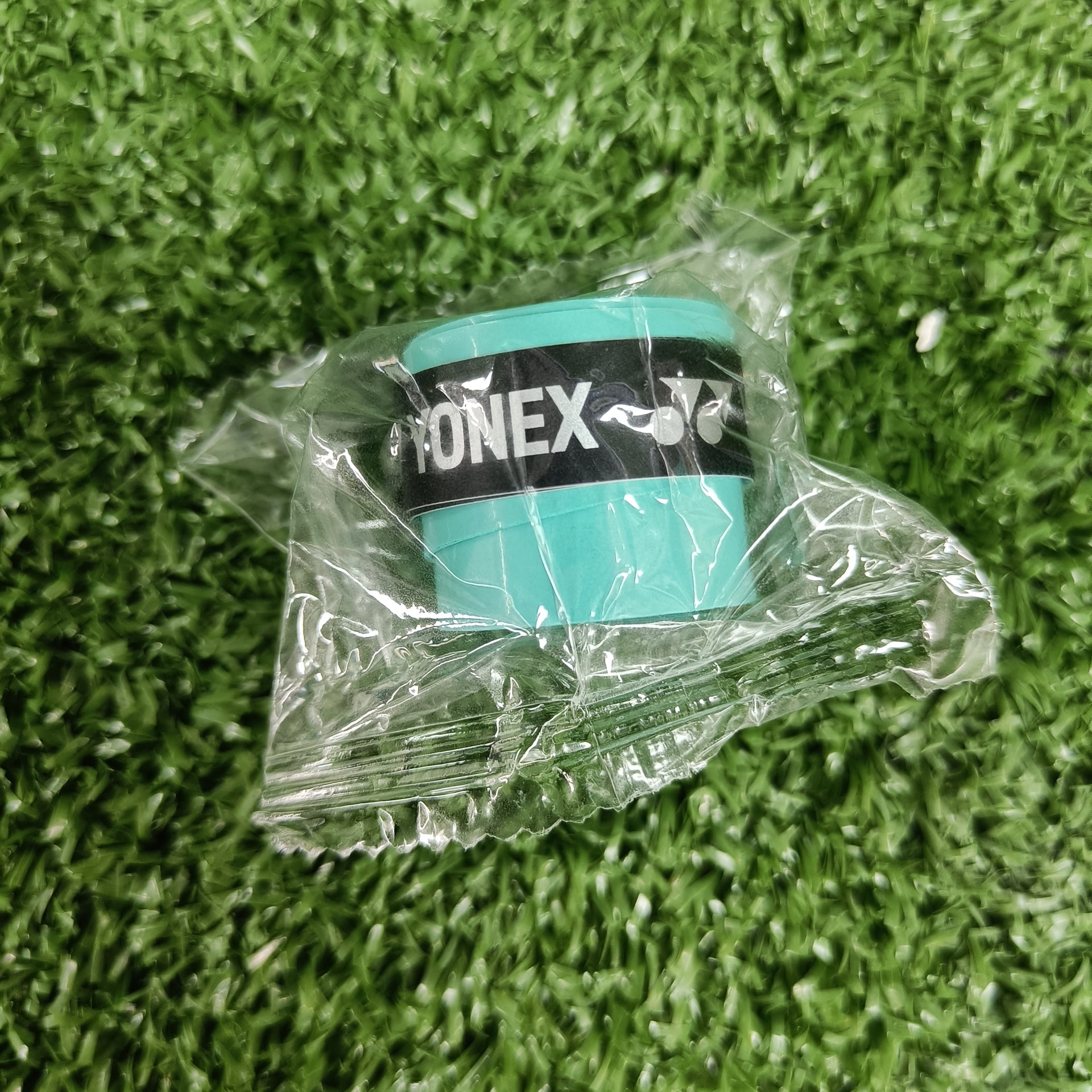 Yonex Super Grap Overgrip for Tennis & Badminton Rackets | Sweat-Absorbent, Non-Slip Grip Tape | Perfect for Professional Players & Sports Enthusiasts | Ideal for Tournaments, Training & Casual Play