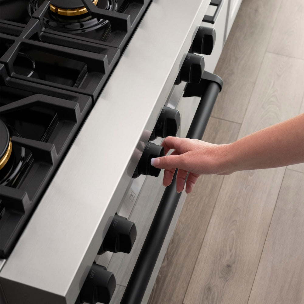 ZLINE Autograph Edition 30-inch 4.0 cu. ft. Dual Fuel Range with 4 Burner Gas Cooktop & Electric Convection Oven - Stainless Steel with Matte Black Accents (RAZ 30 MB) | Professional Kitchen Appliance for Home Chefs & Cooking Enthusiasts