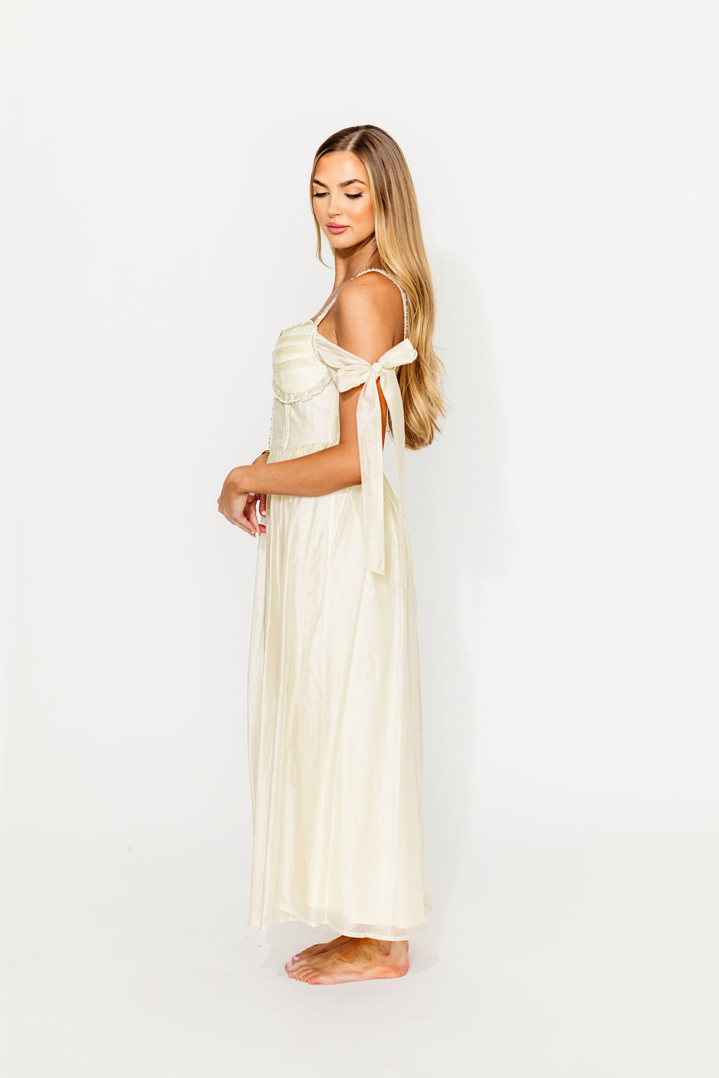 Paulina Sleeveless Sweetheart Neckline Midi Dress in Ecru - Perfect for Summer Weddings, Garden Parties & Date Nights
