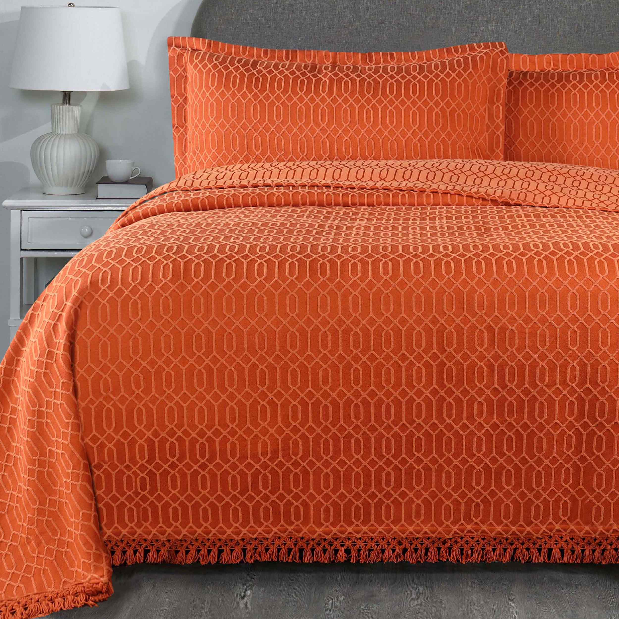 Remi Cotton Blend Jacquard Woven Geometric Fringe Bedspread Set - Queen Size Luxury Bed Cover for Modern Bedroom Decor | Perfect for Master Bedroom, Guest Room & Dorm
