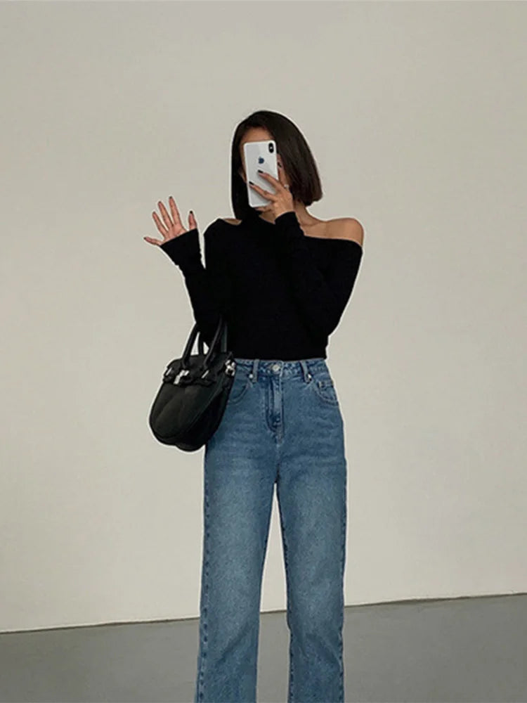 Women's Sexy Off Shoulder Long Sleeve Crop Top - Slim Fit Hollow Out T-Shirt for Spring | Fashion Solid Color Tee for Date Night & Party Outfits