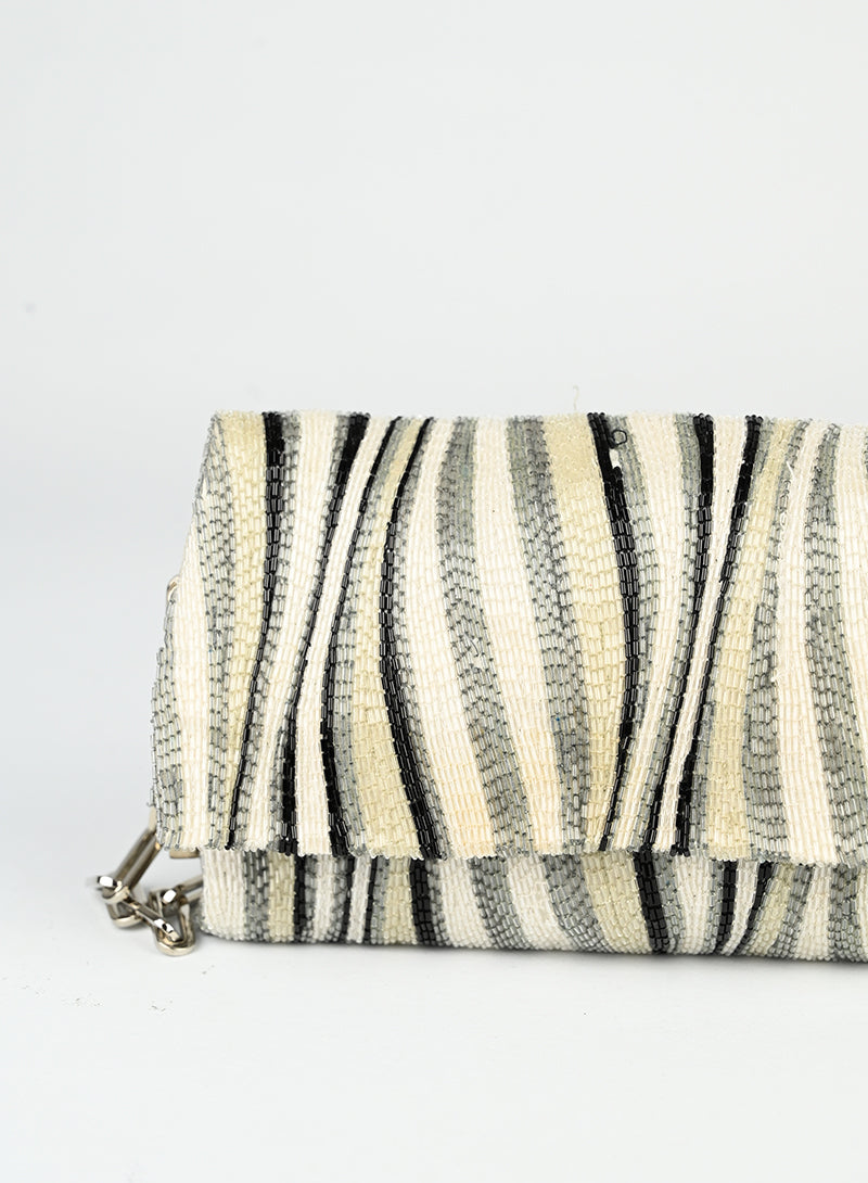 Gucci White and Black Beaded Handbag for Women - Elegant Designer Purse for Parties, Weddings & Evening Events