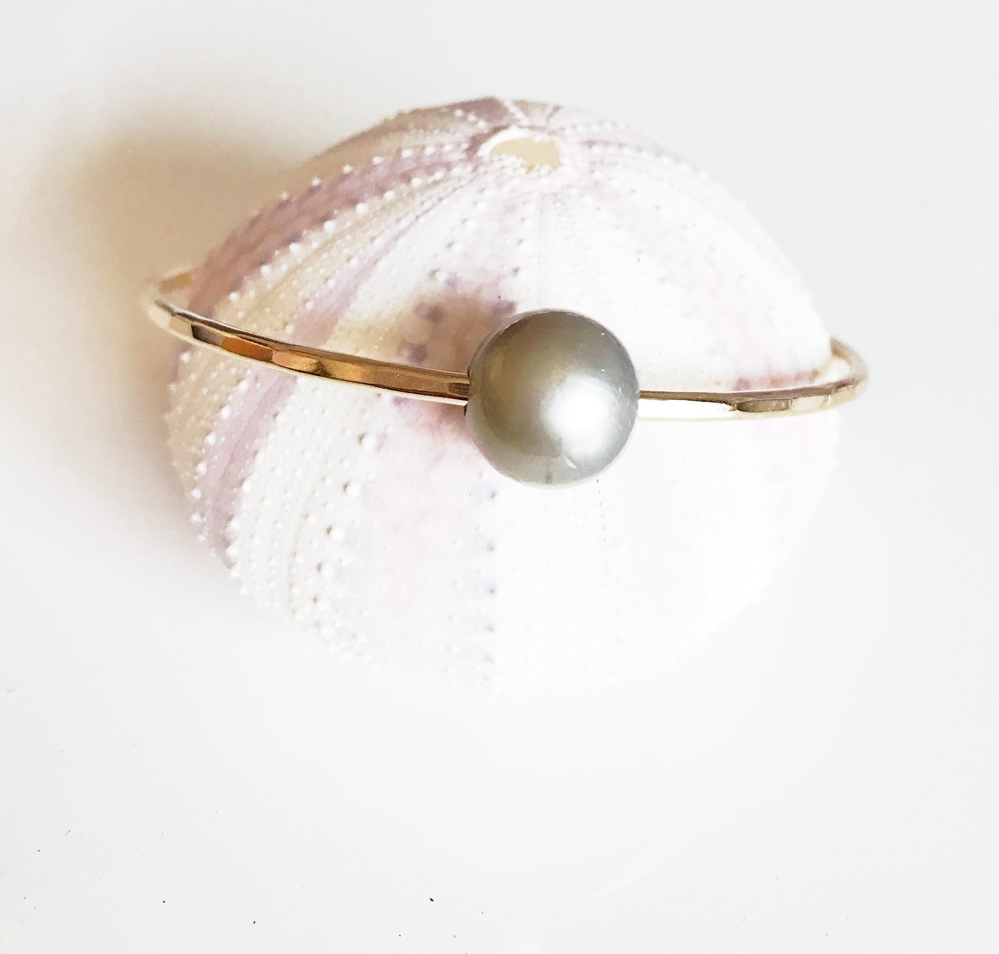 Bangle Rumi Sterling Silver Tahitian Pearl Bracelet (B303) - Elegant Jewelry for Women, Perfect Gift for Weddings & Special Occasions