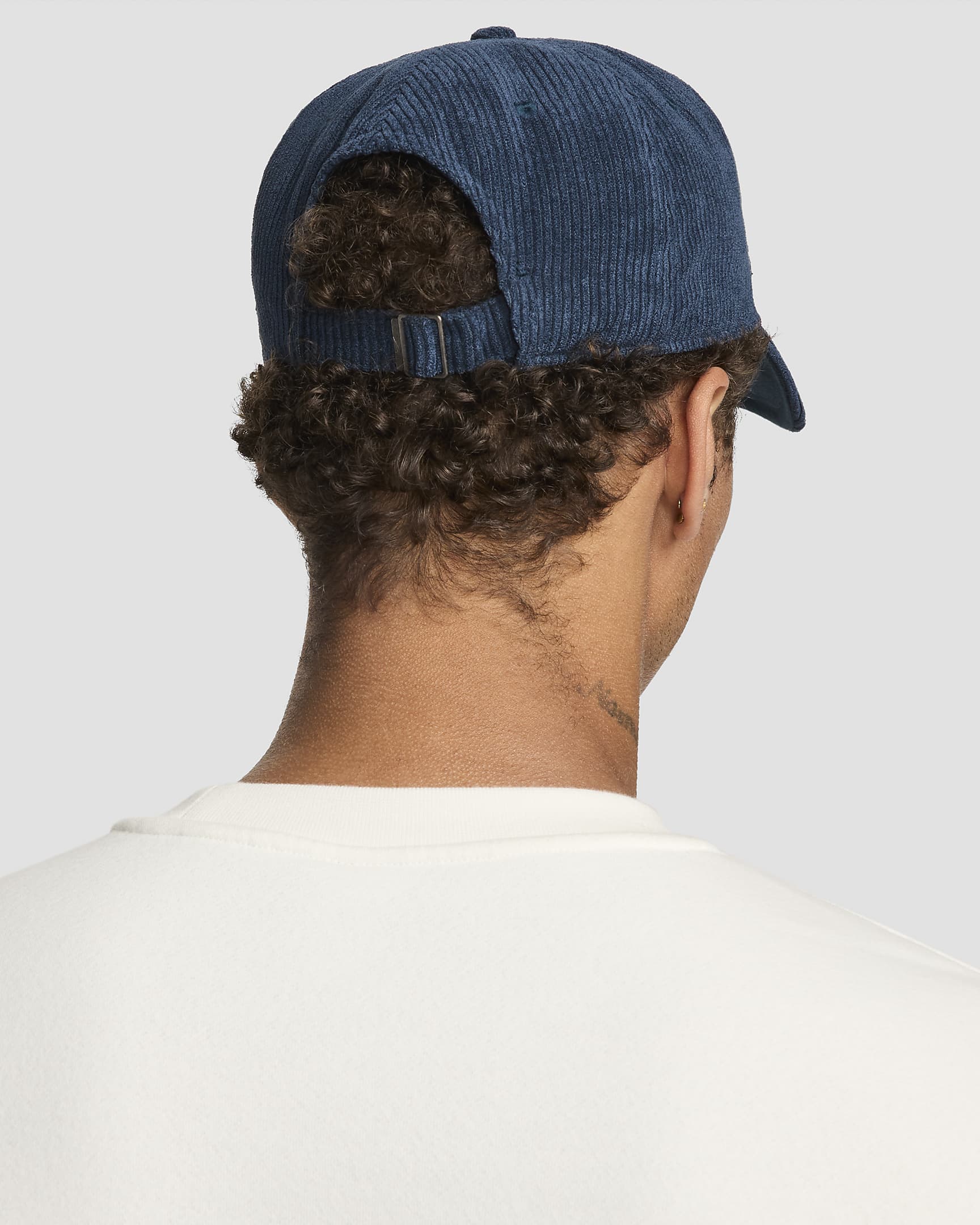 Stylish Club Hat for Men & Women - Trendy Baseball Cap for Nightlife, Parties & Outdoor Events - Perfect for Concerts, Festivals & Sports