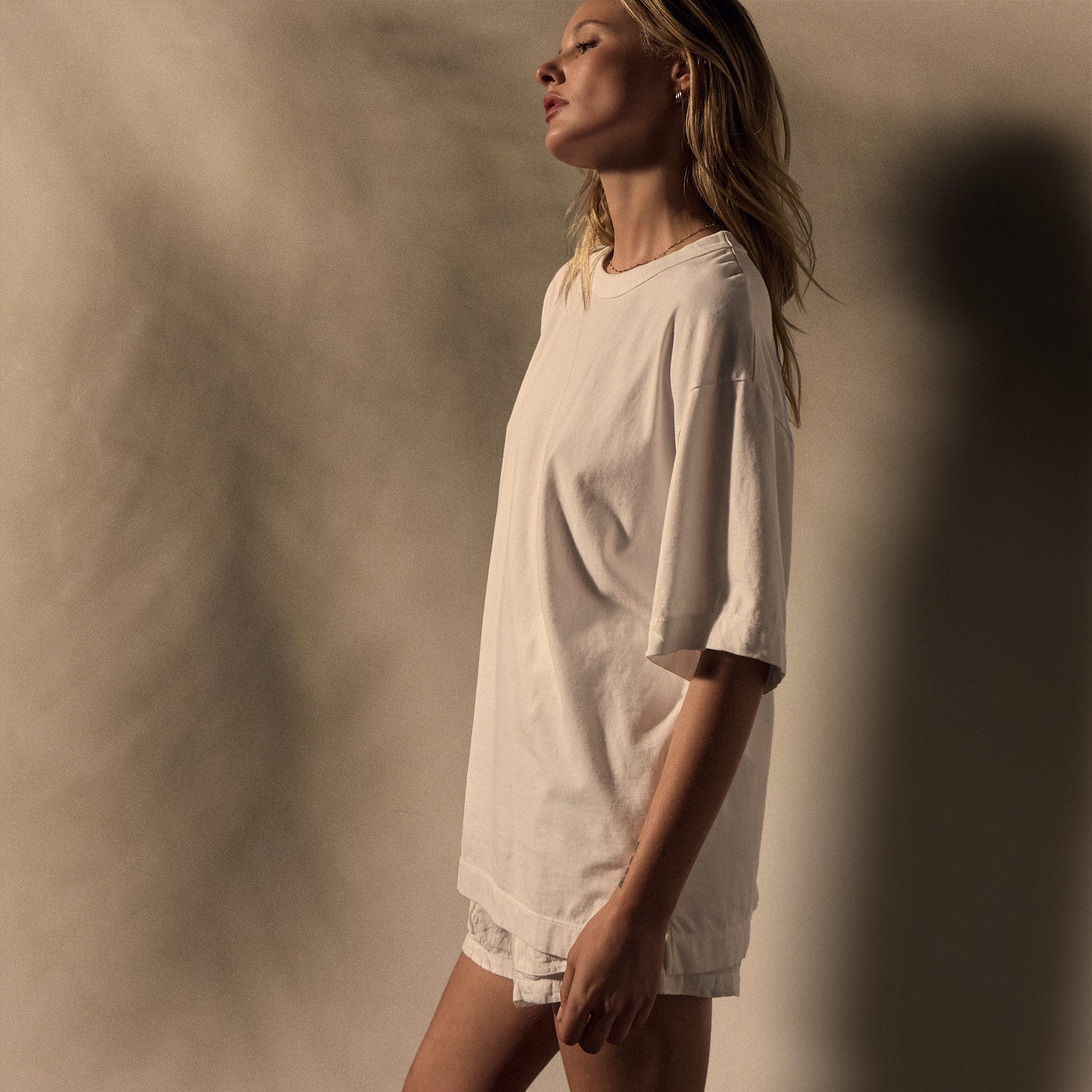 Heavy Luxe Jersey Oversized T-Shirt for Women - Soft Cotton White Tee - Casual & Comfortable Everyday Wear for Outfits, Lounge, and Street Style