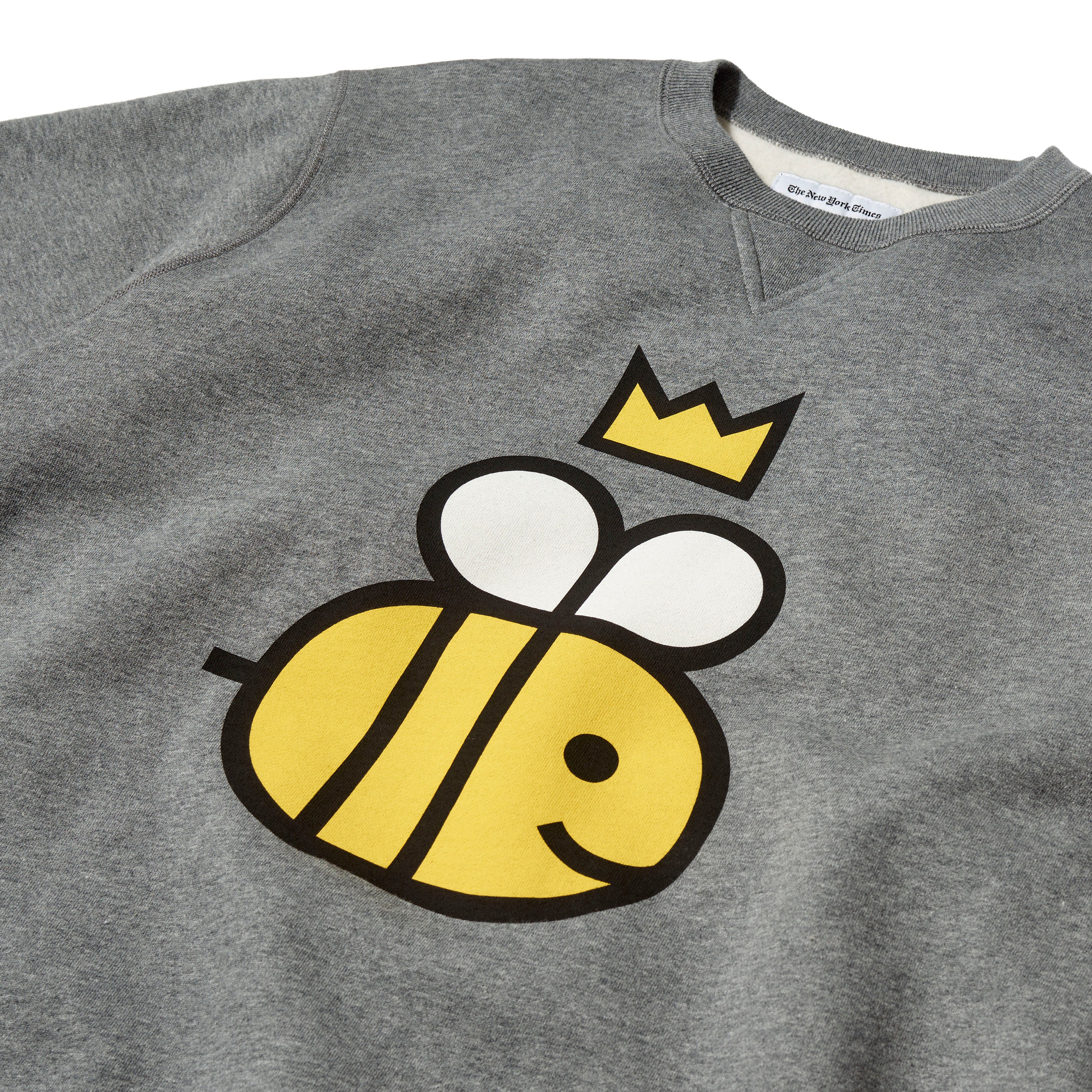 Queen Bee Sweatshirt for Women - Cute Bee Graphic Hoodie - Soft Fleece Pullover for Casual Wear, Street Style & Beekeeping Enthusiasts