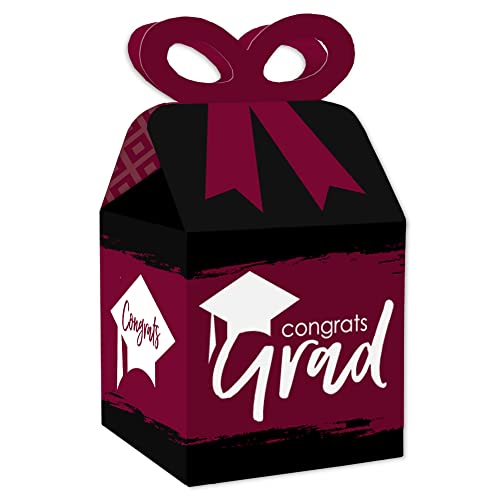 Maroon Grad