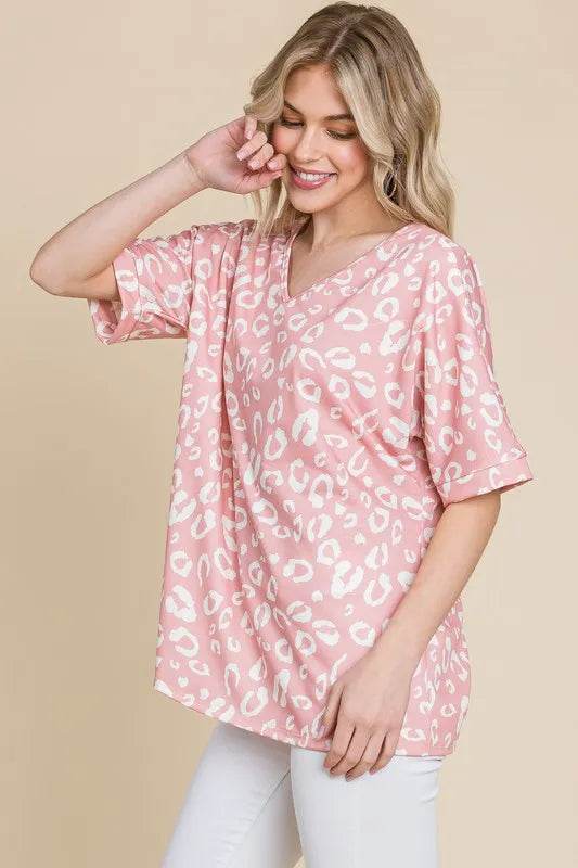 BOMBOM Women's Loose Fit Animal Print Soft Knit T-Shirt - Casual Long Sleeve Blouse for Fall/Winter, Perfect for Office, Date Night and Weekend Outfits