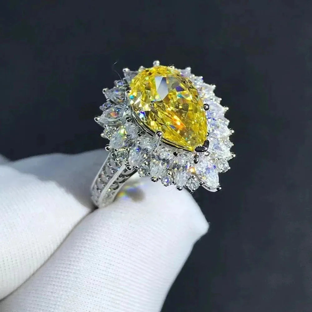 Luxury 925 Sterling Silver Pear 3EX 4CT VVS D Color Moissanite Engagement Ring for Women - Wedding, Proposal, Anniversary Gift - Fine Jewelry for Special Occasions