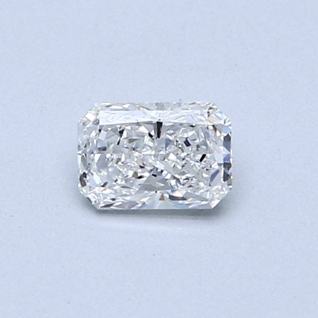 0.38 Carat E Color VVS2 Clarity Radiant Cut Diamond Ring - Perfect for Engagement, Wedding & Anniversary Gifts