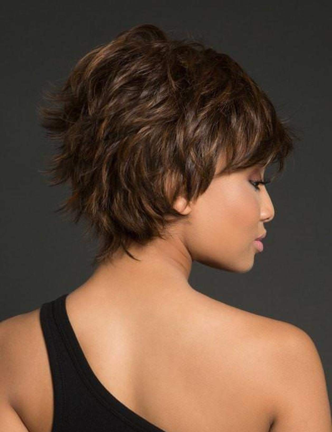 Raquel Welch Fascination Wig Bundle - 5 Piece Set with Christy's Wigs Q&A Booklet, Wig Shampoo, Cap & Wide Tooth Comb (Color RL1012) - Perfect for Cosplay, Costume Parties & Everyday Wear