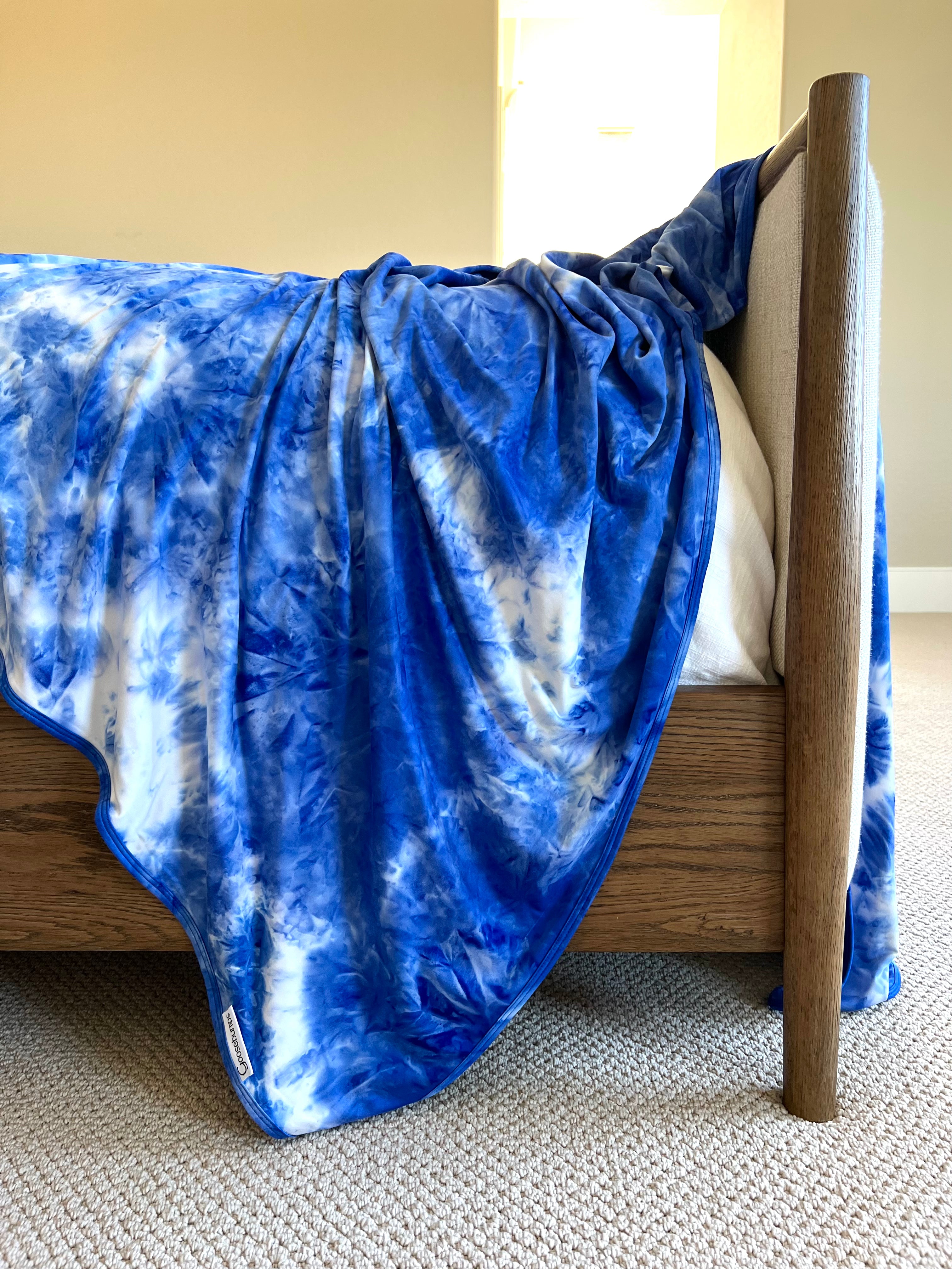 Vibrant Blue Neon Tie Dye T-Shirt for Men & Women | Soft Cotton Casual Tee | Perfect for Festivals, Concerts & Summer Outfits