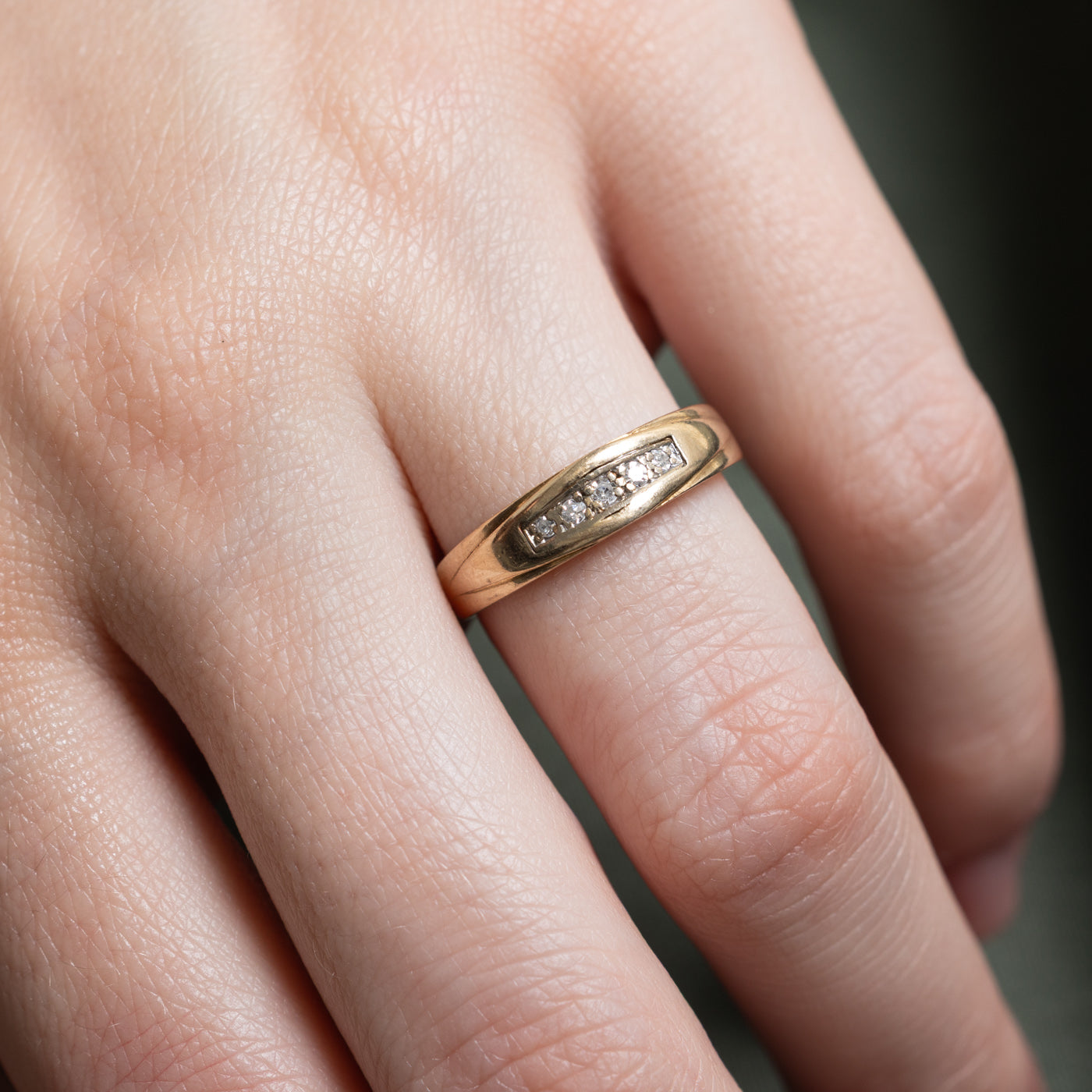 10K White Gold Five Stone Diamond Ring 0.05ctw Size 5.75 - Elegant Wedding Band, Anniversary Gift for Her, Perfect for Engagement & Everyday Wear
