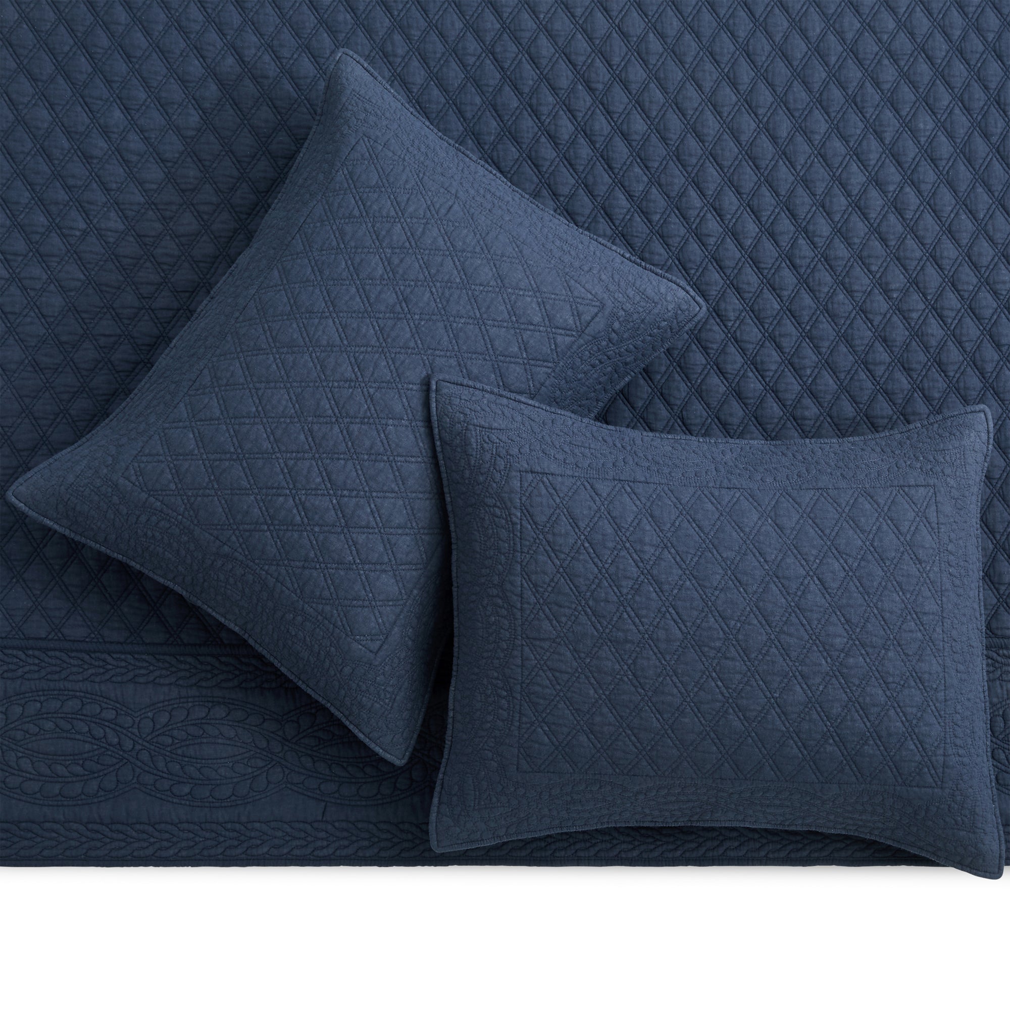 Luxury Ballou Bedspread Set - Soft & Breathable Queen Size Bedding - Perfect for Master Bedroom, Guest Room & Hotel Decor