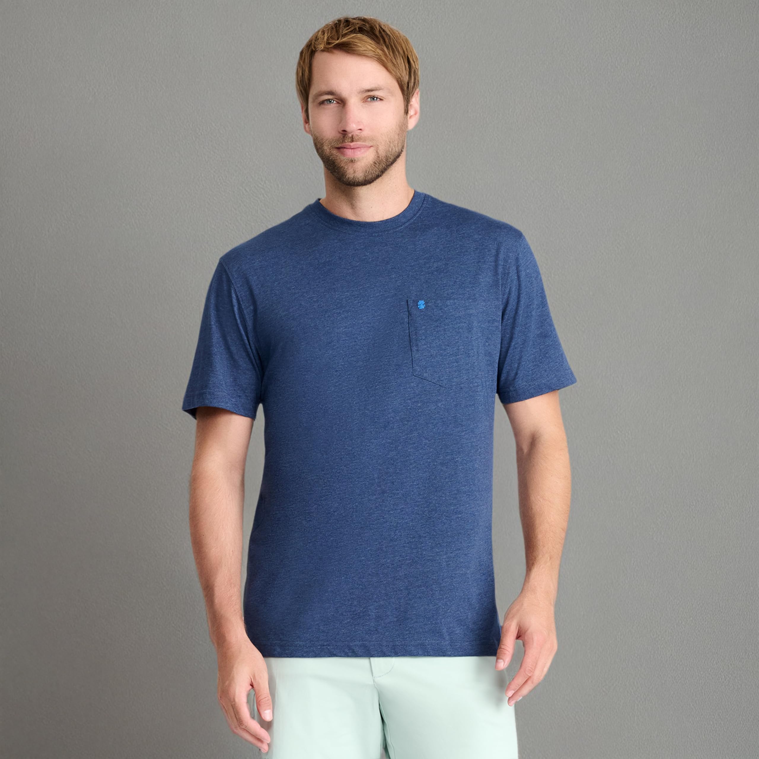 IZOD Men's Saltwater Soft Wash Pocket Crew T-Shirt - Comfortable Casual Short Sleeve Tee for Beach, Fishing & Outdoor Activities