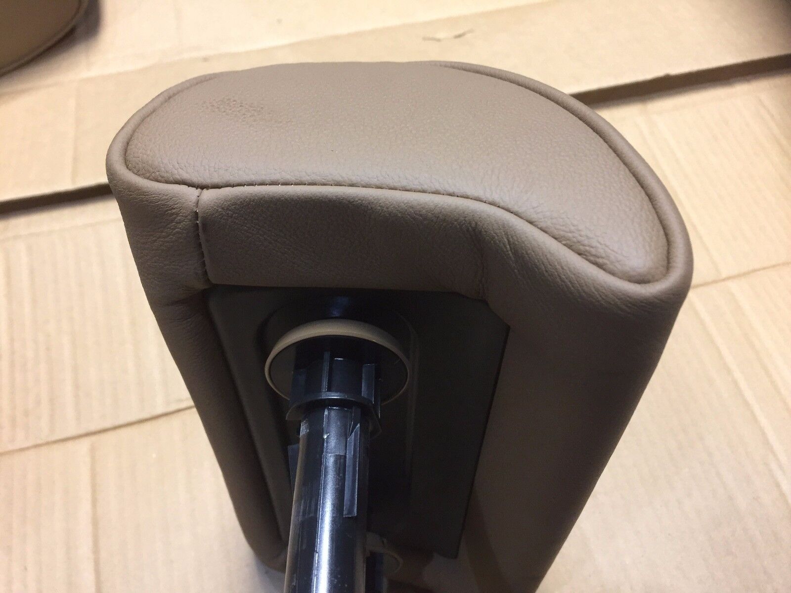 2002 2003 2004 2005 BMW 745i E65 Genuine OEM Right Rear Passenger Leather Headrest - Perfect for Replacement & Car Interior Upgrade