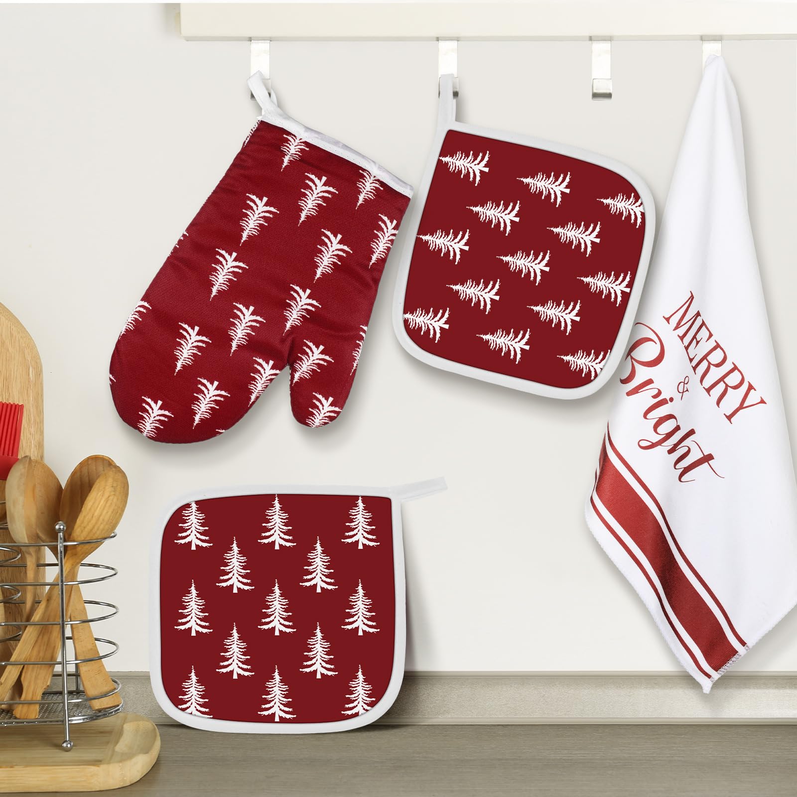5-Piece Neutral Christmas Kitchen Towels, Oven Mitts & Pot Holder Set - Modern Holiday Decor for Farmhouse Kitchens - Xmas Tree Design - Perfect for Baking, Cooking & Festive Home Decor (Red)