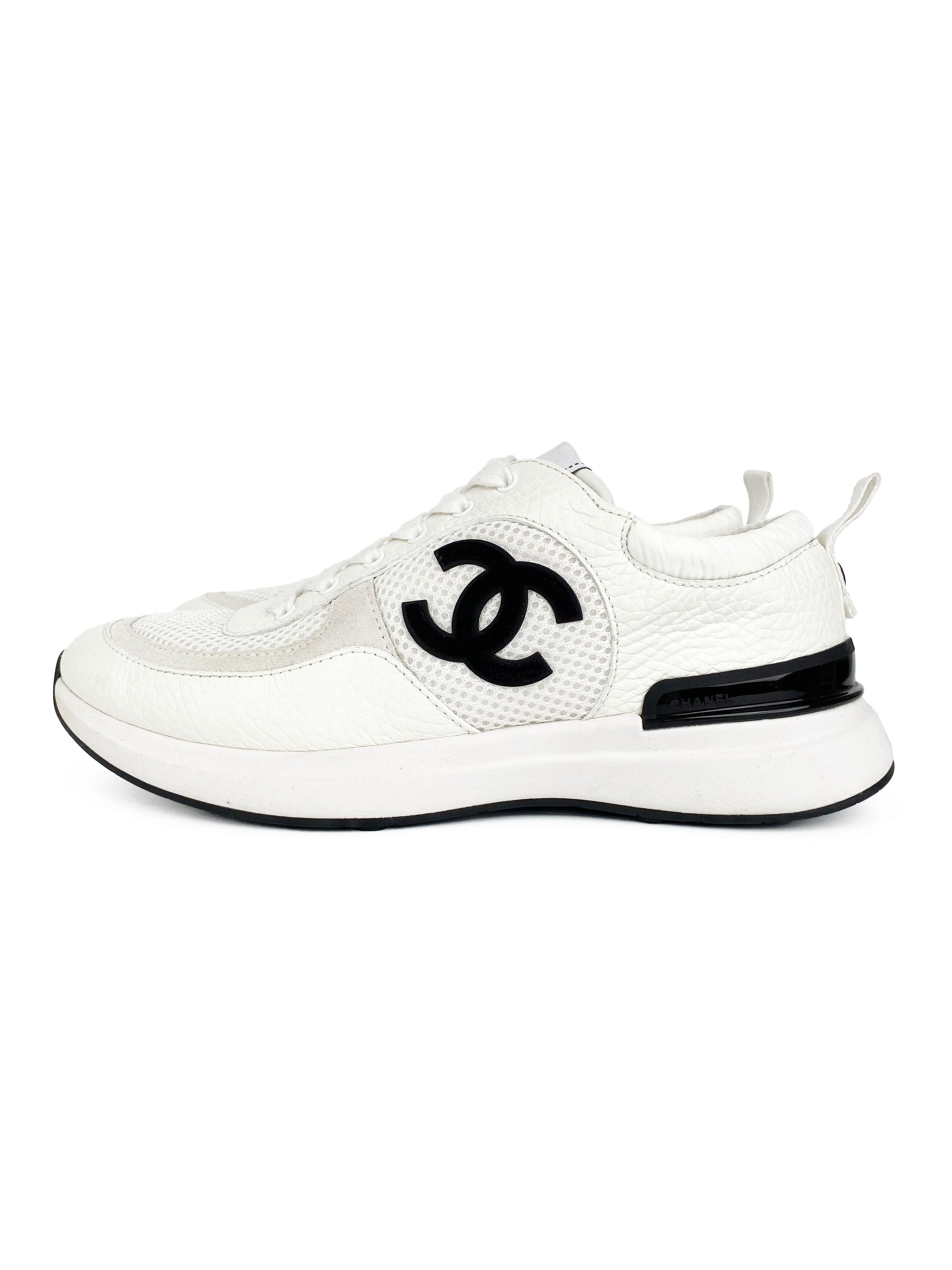Chanel White CC Logo Sneakers Women's Size 38.5 - Luxury Fashion Shoes for Casual Wear & Street Style Outfits