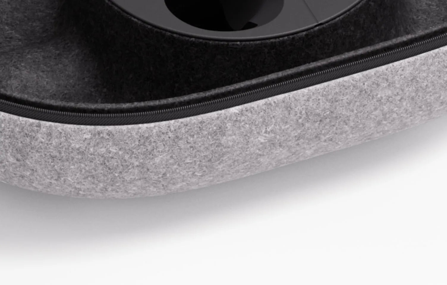 Meta Quest 3 Protective Case - Durable VR Headset Cover with Storage for Accessories - Perfect for Travel, Gaming & VR Enthusiasts