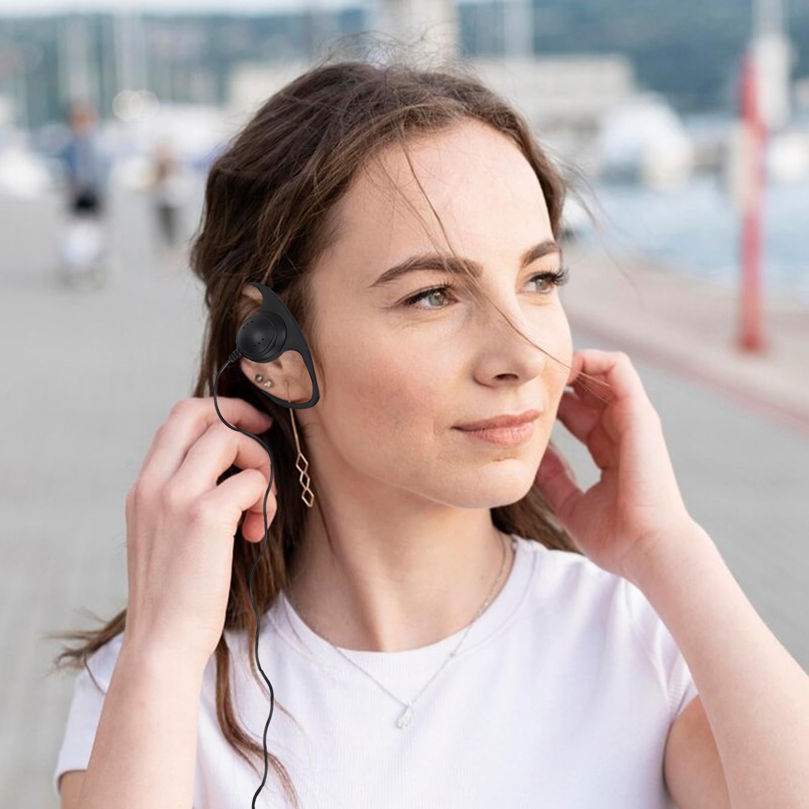 Niiyen Walkie Talkie Earpiece - 5 Pack 3.5mm Jack D-Shaped Headset with PTT Listening Mic for Two-Way Radios - Secure Clip-On Design for Security, Construction & Event Staff Communication