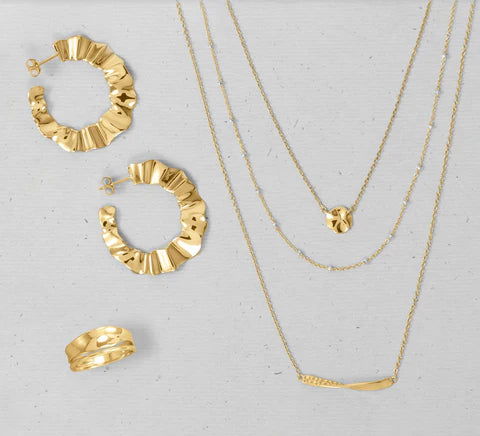 14K Gold Plated Wavy Hoop Earrings for Women - Trendy Flat Wave Design, Lightweight & Hypoallergenic - Perfect for Parties, Weddings & Everyday Wear