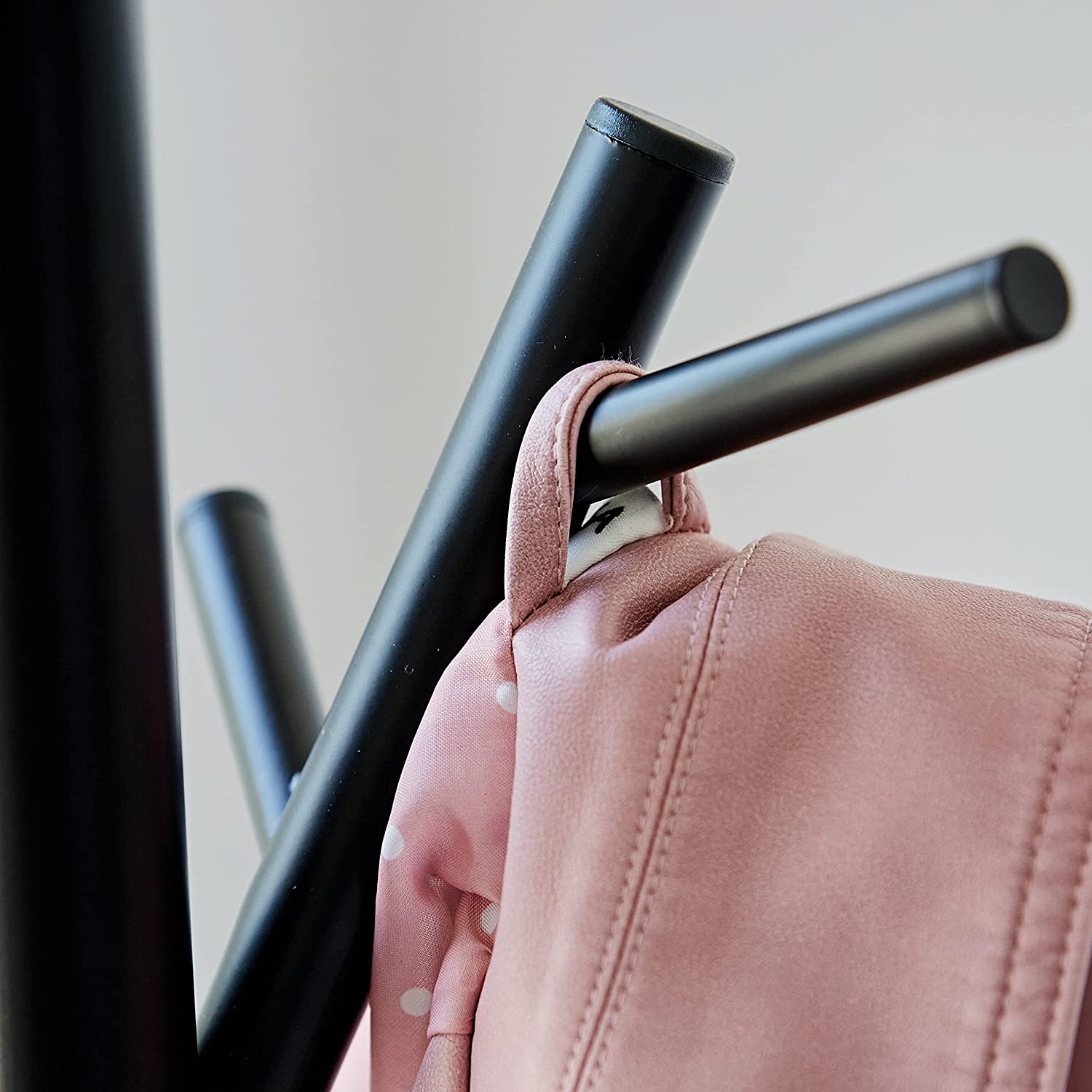 Stylish Wooden Loft Coat Rack with 5 Hooks - Perfect for Entryway, Bedroom, or Office Organization - Space Saving Wall Mounted Hanger for Coats, Hats, and Bags