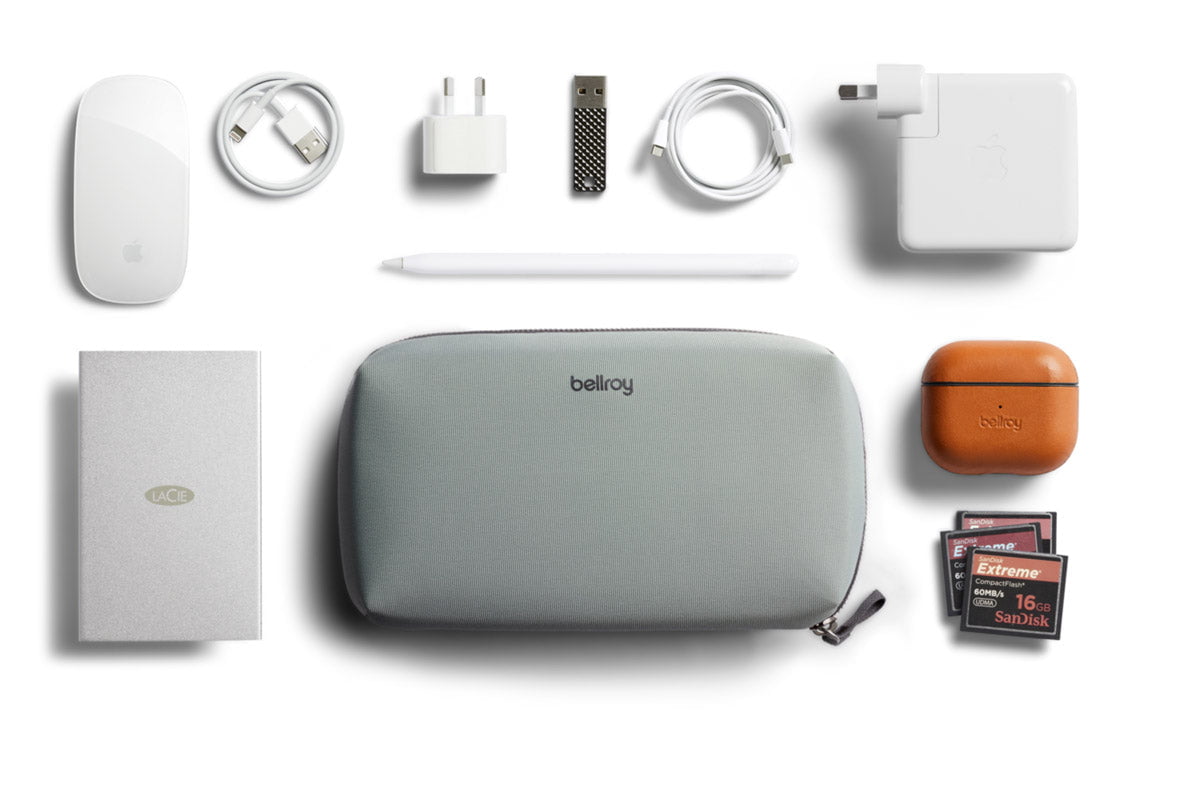 Bellroy Tech Kit - Premium Travel Organizer for Cables, Chargers & Accessories | Perfect for Business Trips, Commuting & Daily Use