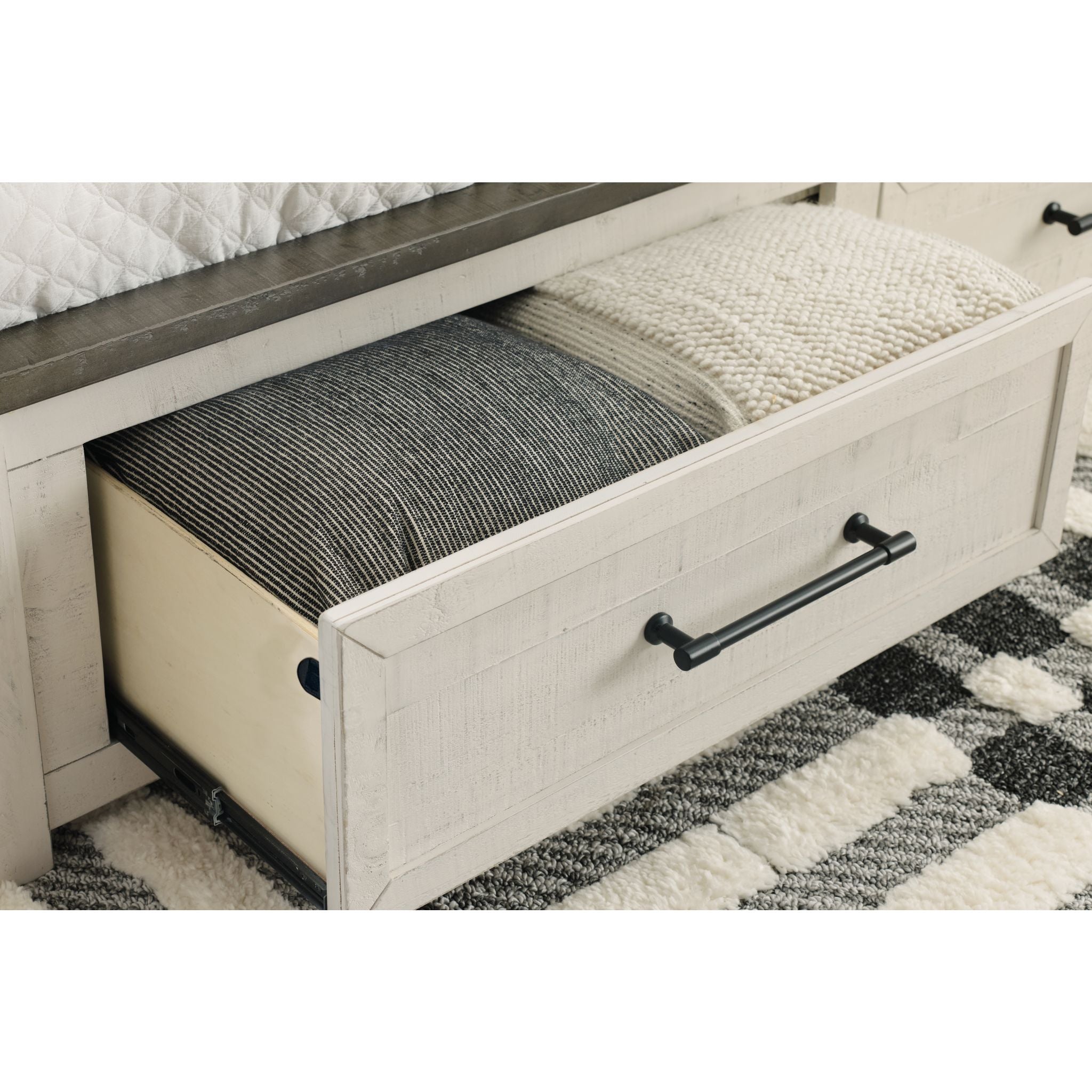 Brewgan Queen Bed Frame - Two-Tone Wooden Headboard & Sturdy Metal Frame for Modern Bedrooms | Perfect for Master Bedrooms, Guest Rooms & Dormitories