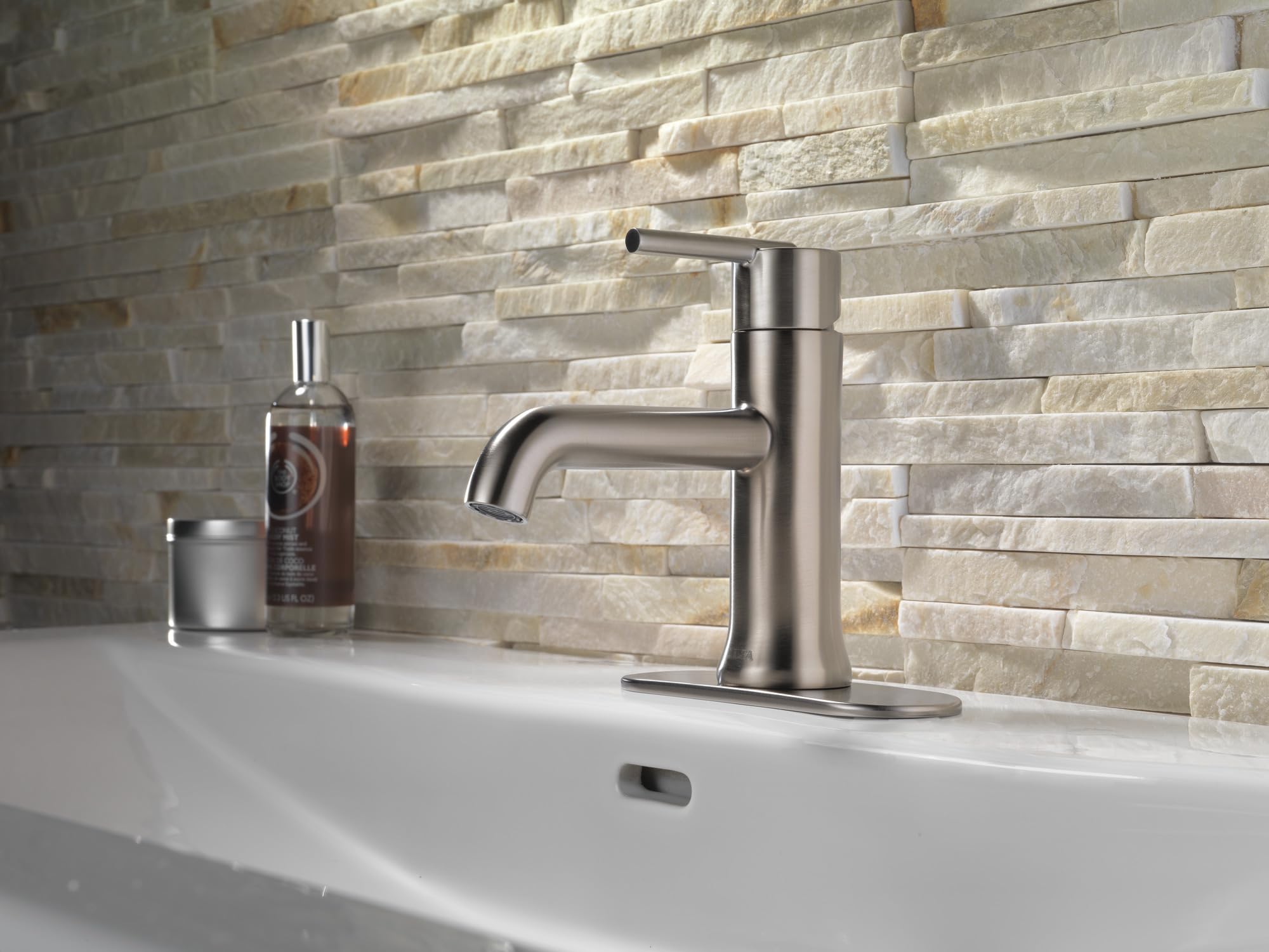 Delta Trinsic Single-Hole Bathroom Faucet - Brushed Nickel, Single Handle Water-Saving Design, Stainless Steel Construction (Model 559LF-SSLPU) - Perfect for Modern Bathrooms, Vanities & Powder Rooms