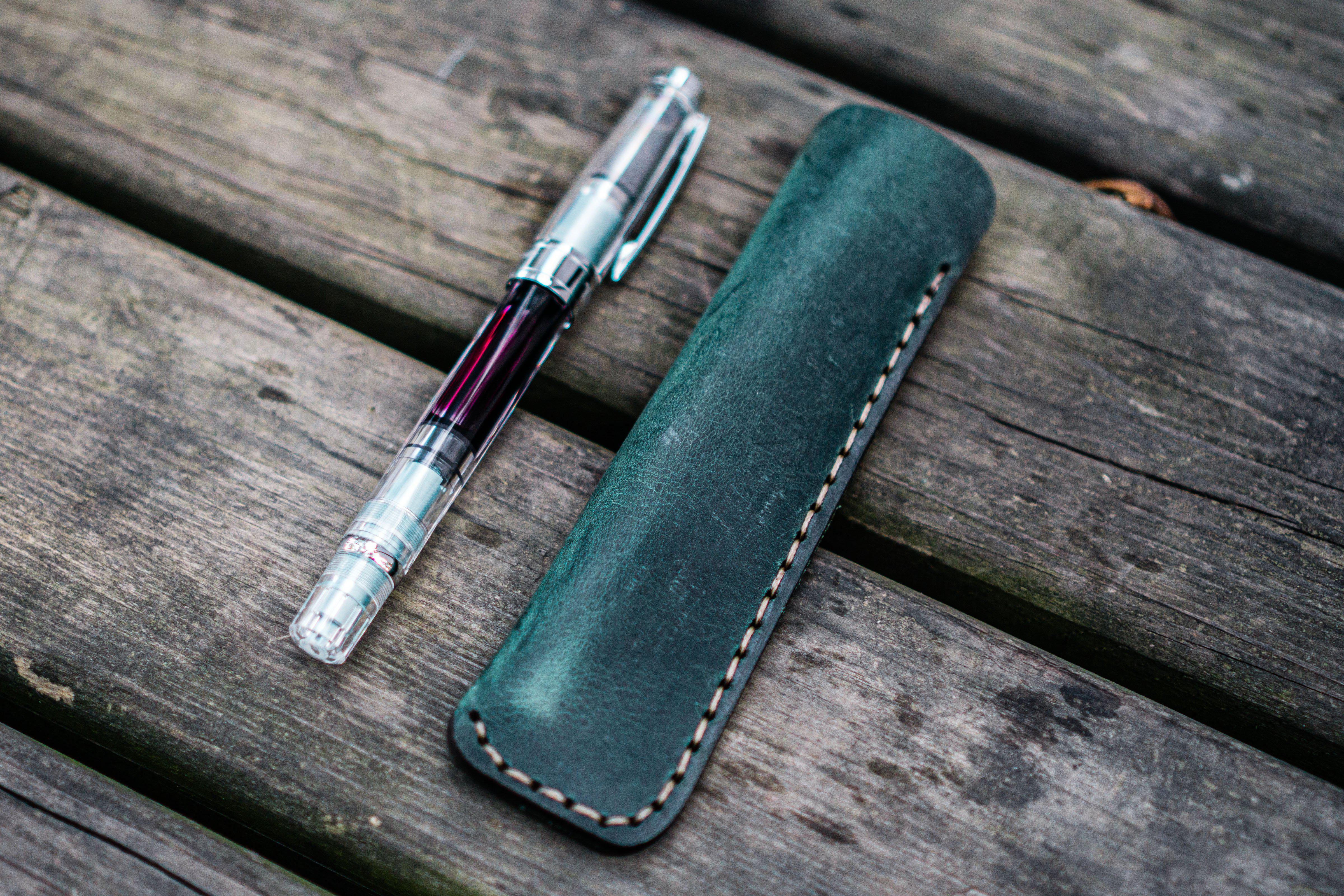 Premium Leather Single Fountain Pen Case - Crazy Horse Forest Green Pen Pouch for Writing Enthusiasts | Ideal for Office, School & Travel Use