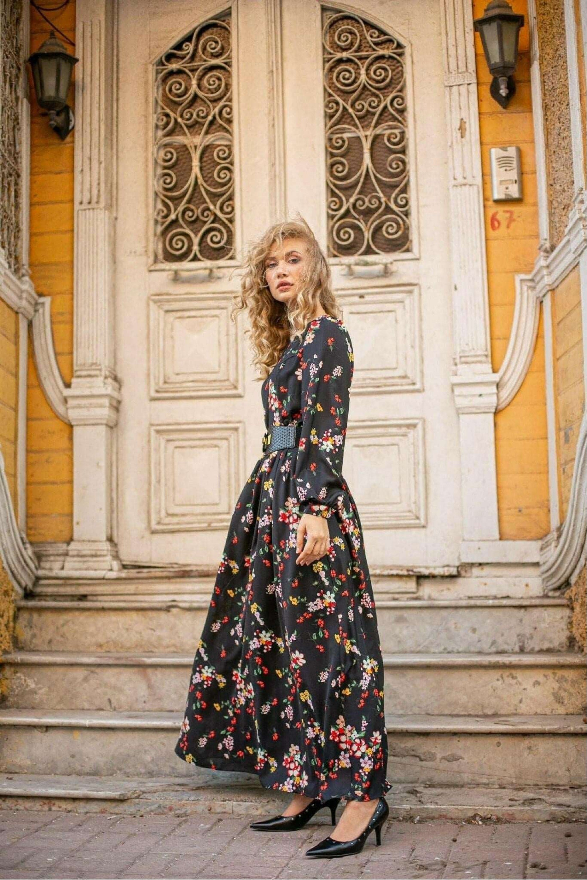 Kelsi Floral Long Maxi Dress with Long Sleeves - Elegant Boho Summer Dress for Women, Beach Wedding Guest Outfit, Vacation & Party Wear
