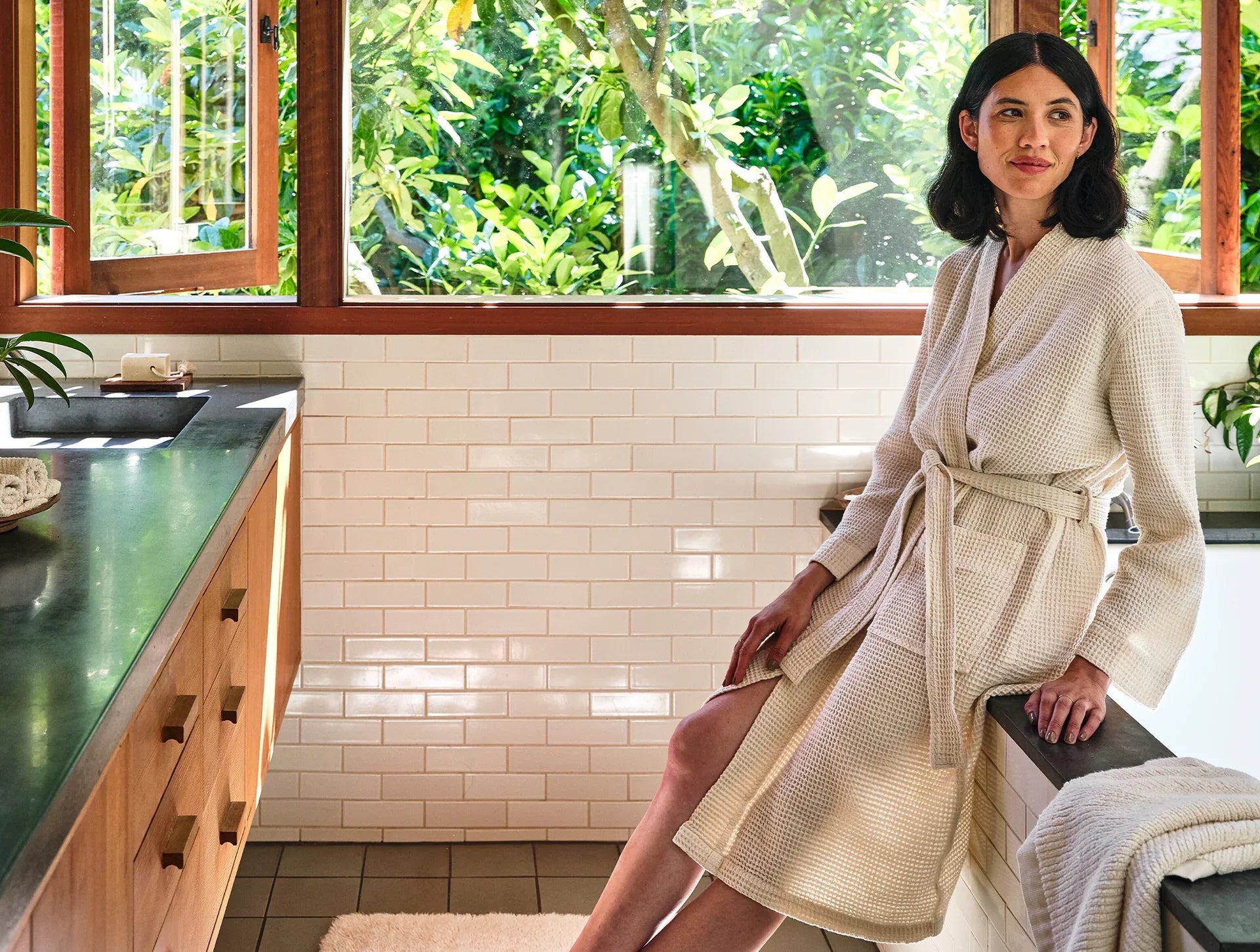 Premium Unisex Organic Cotton Waffle Weave Robe - Soft & Breathable Bathrobe for Spa, Lounge & Relaxation at Home