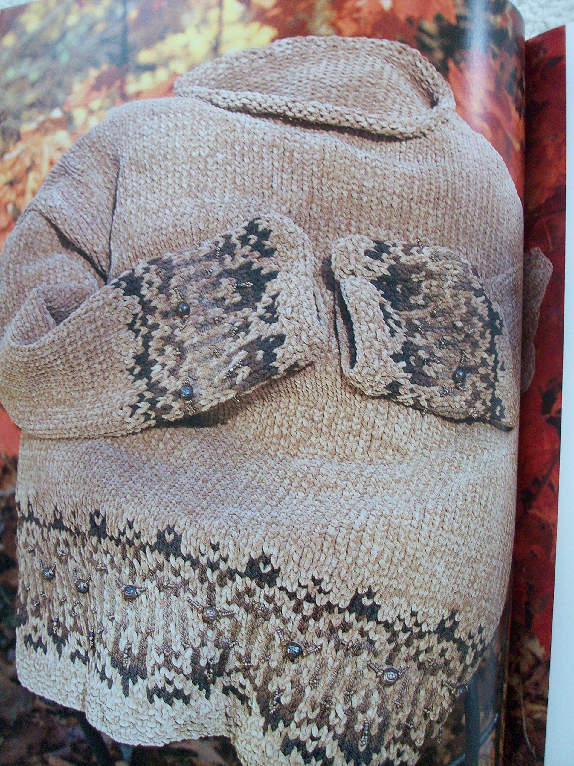 Knitting with Beads: 30 Beautiful Beaded Sweater, Scarf, Hat & Glove Patterns for Women - DIY Winter Accessories & Cozy Gifts
