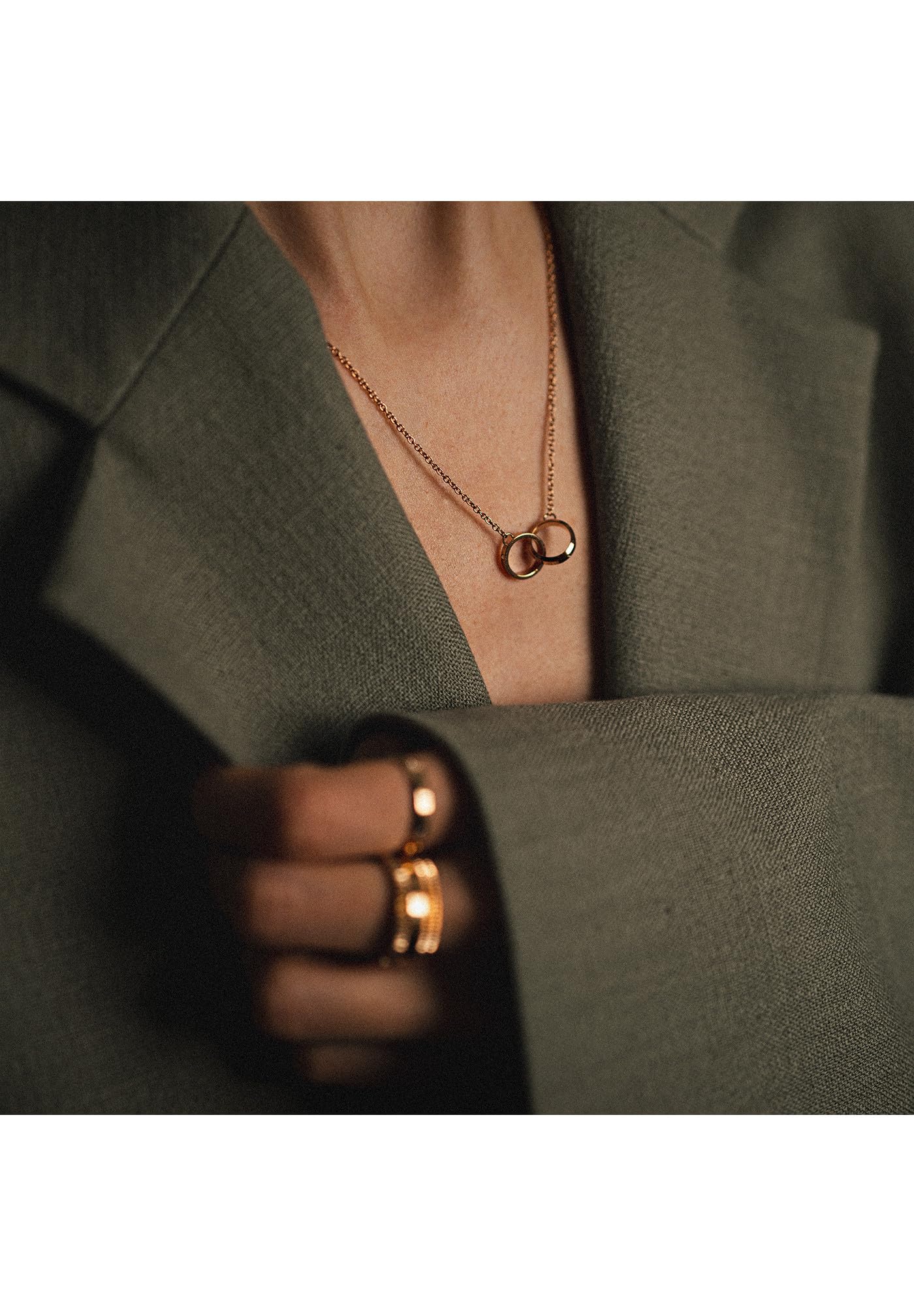 Daniel Wellington Elan Necklace - Rose Gold Plated 316L Stainless Steel Jewelry for Women | Perfect for Everyday Wear, Date Nights & Special Occasions