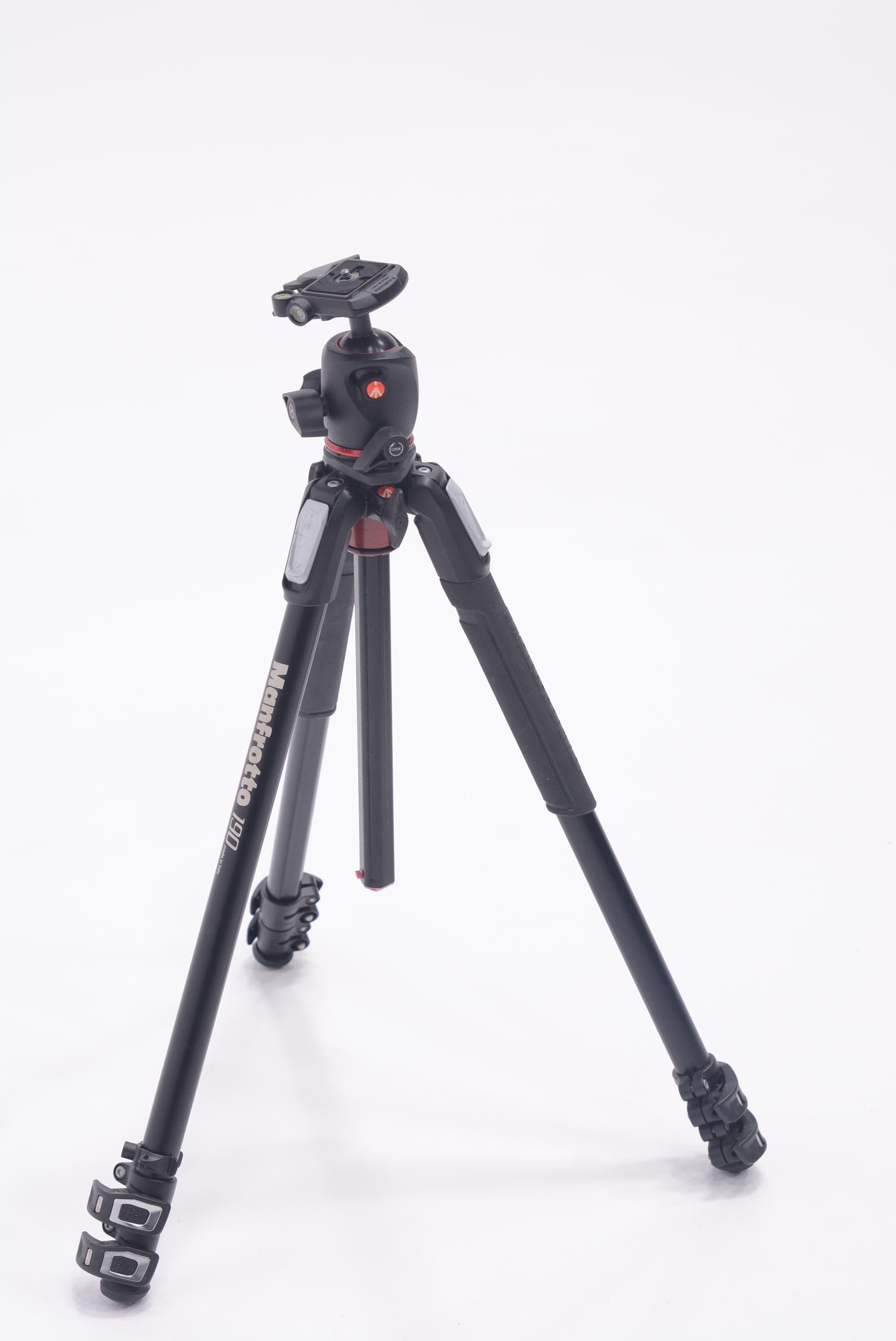 Manfrotto 190XPROB Aluminum Tripod with MHXPROBHQ2 Ball Head - Professional Camera Tripod for Photography & Videography - Perfect for Travel, Landscape, and Studio Shooting