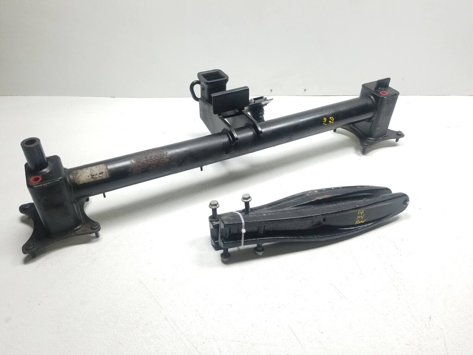 2006-2011 Mercedes ML500 OEM Trailer Tow Hitch - Heavy Duty Towing for Camping, Boating & Off-Road Adventures