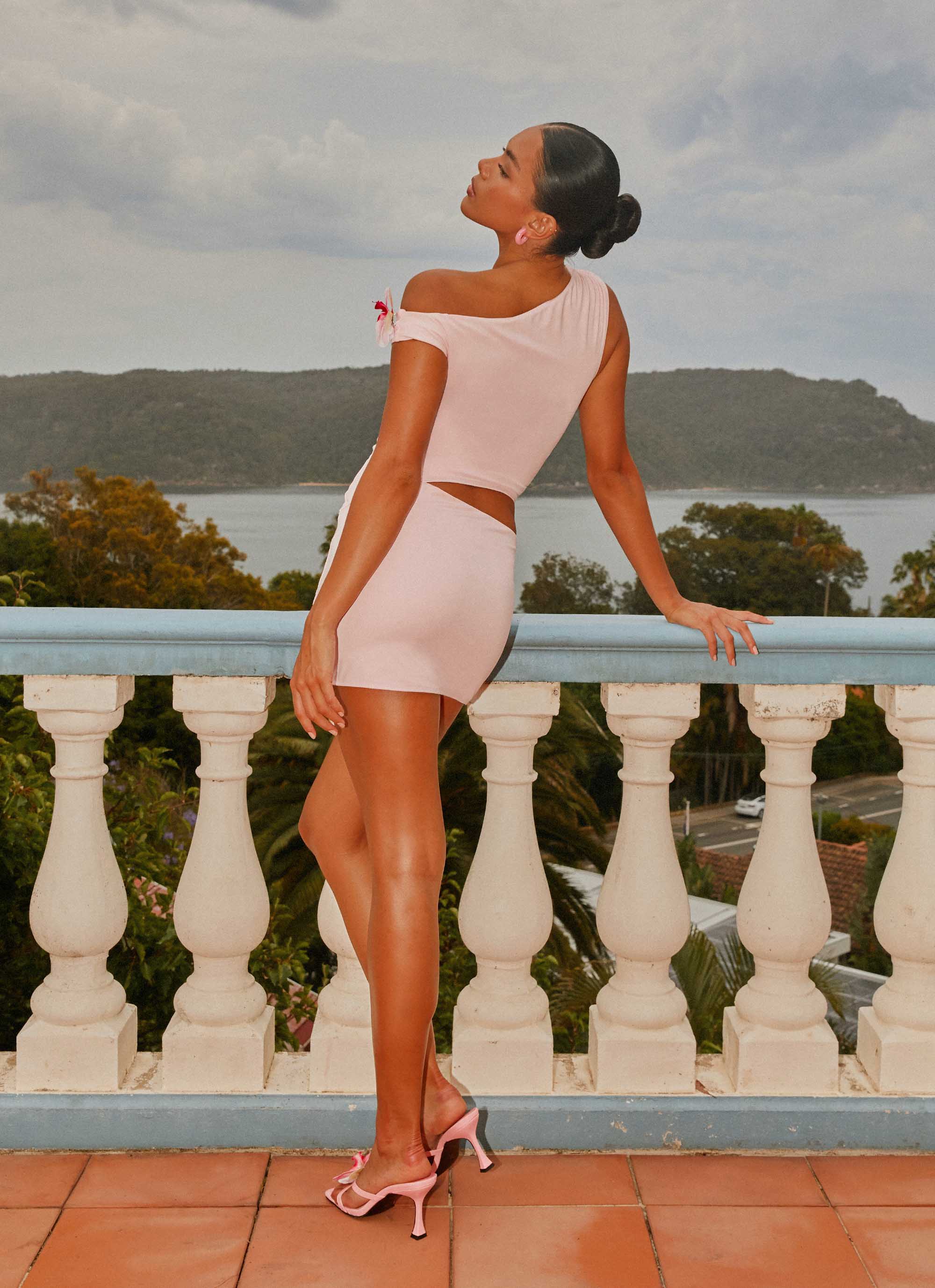 Castaway Mini Dress in Pink - Flirty Summer Outfit for Beach, Party & Date Nights