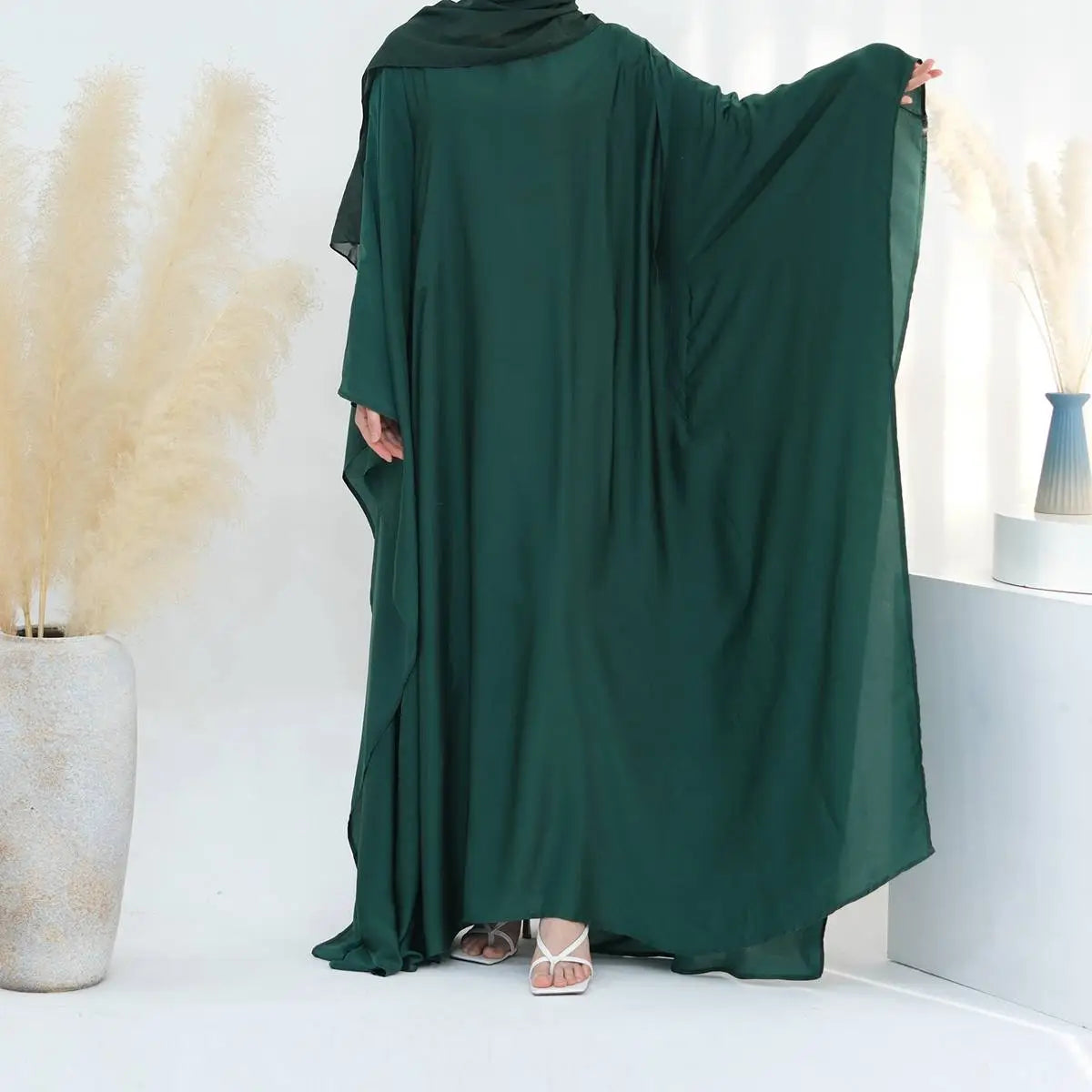 Elegant Batwing Sleeve Muslim Farasha Abaya Dress for Women - Modest Islamic Prayer Dress for Mosque & Special Occasions