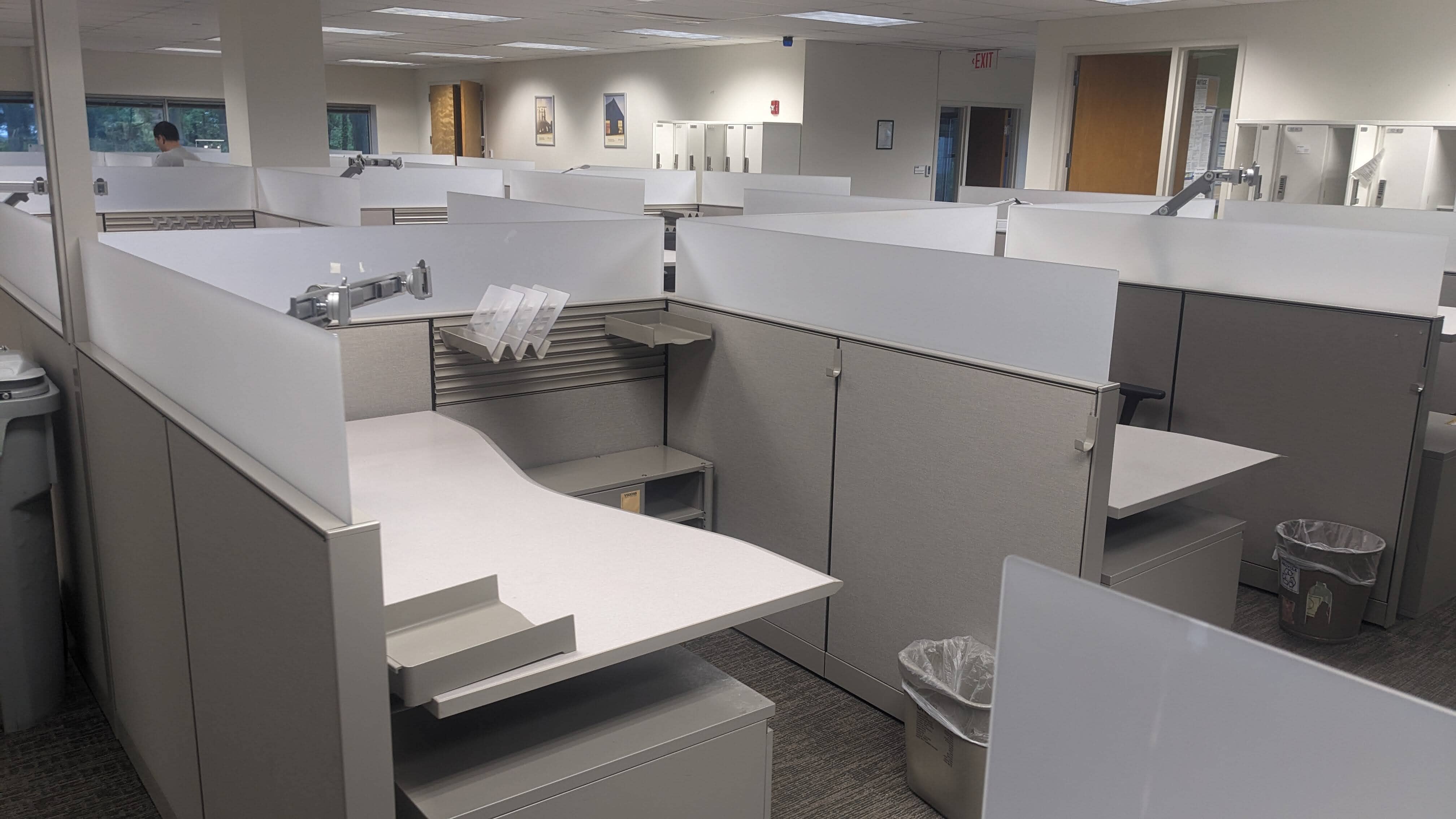 Premium Used Herman Miller Cubicles for Office & Workspace - High-Quality Refurbished Office Partitions & Workstations
