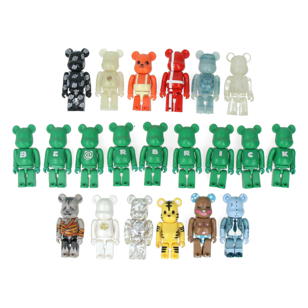 Bearbrick Series 6 Collectible Toy Figure - Limited Edition Vinyl Art Toy for Display & Decoration | Perfect for Anime Fans, Home Decor, and Gift Giving