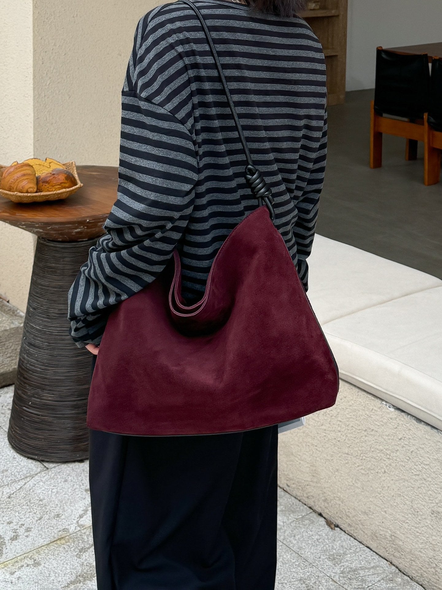 Stylish Women's Tote Bag - Fashionable Large Shoulder Bag for Work, Travel & Shopping - Durable & Spacious Designer Handbag for Everyday Use