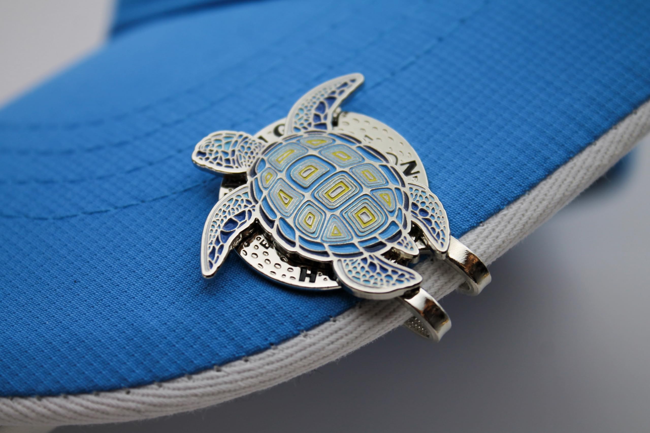Funny Turtle Golf Ball Marker with Magnetic Hat Clip - Unique Golf Gift for Men & Women - Premium Golf Accessories for Practice & Tournaments - Perfect for Birthdays, Father's Day & Golf Events