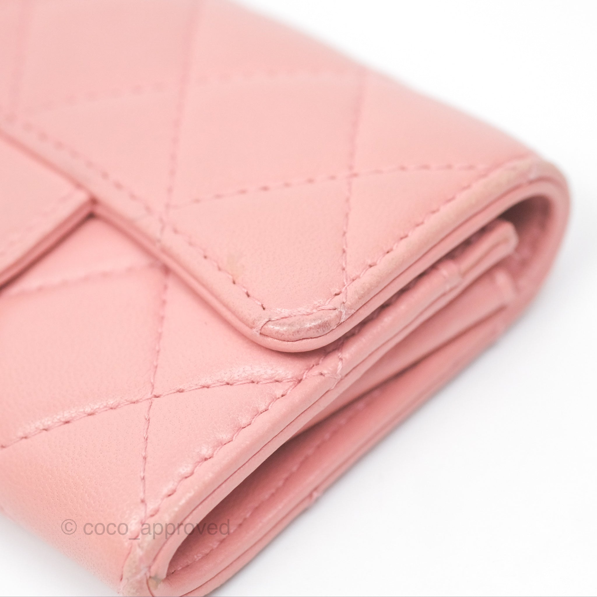 Chanel Classic Flap Card Holder in Pink Quilted Lambskin with Gold Hardware - Luxury Wallet for Women, Perfect for Everyday Use & Special Occasions