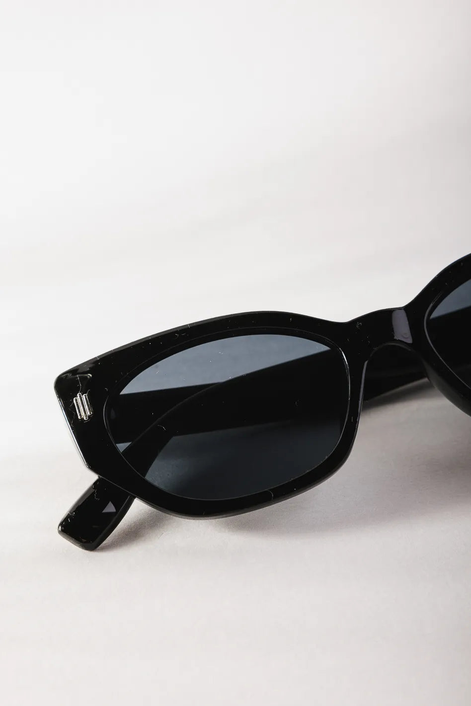 Marica Black Polarized Sunglasses for Women - UV Protection, Fashionable & Lightweight - Perfect for Driving, Beach & Outdoor Activities