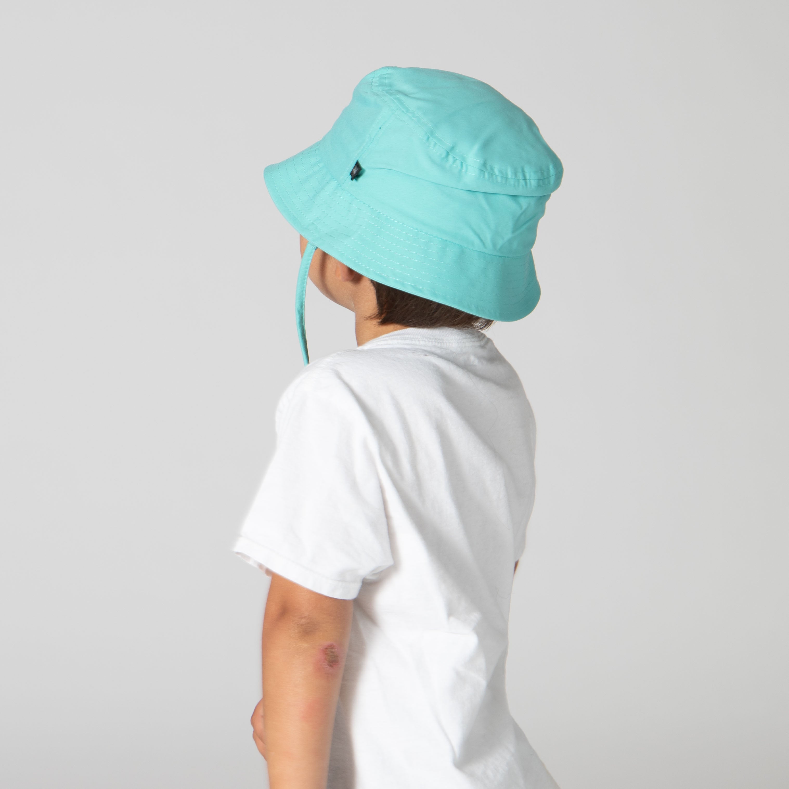 Kids Colorful Bucket Hat with Adjustable Chin Strap & Quick-Release Clip - Sun Protection for Outdoor Play, Beach, Hiking & Summer Activities