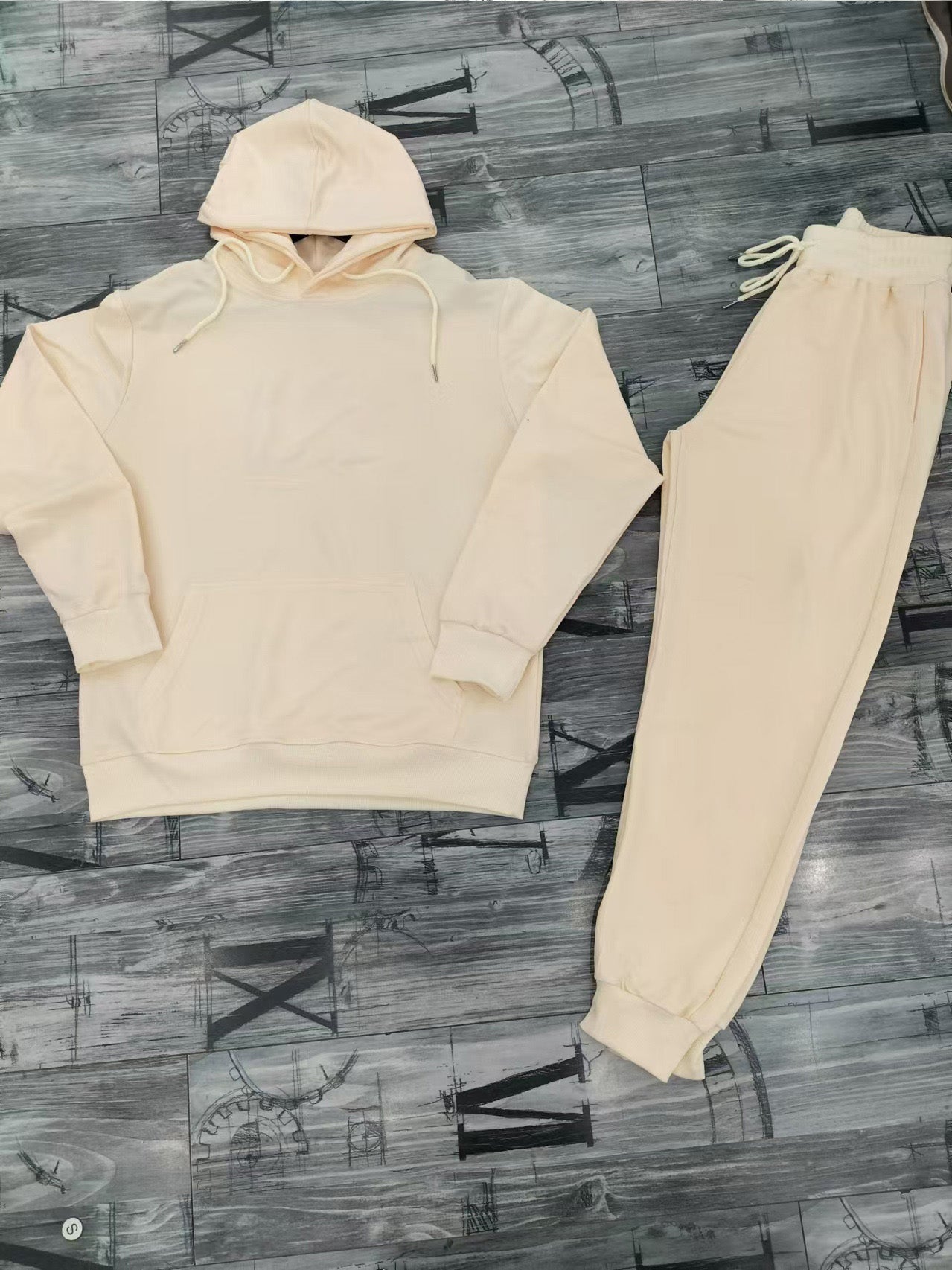 Men's 2-Piece Sports Casual Suit - Comfortable & Stylish Active Wear for Gym, Workout, and Everyday Use